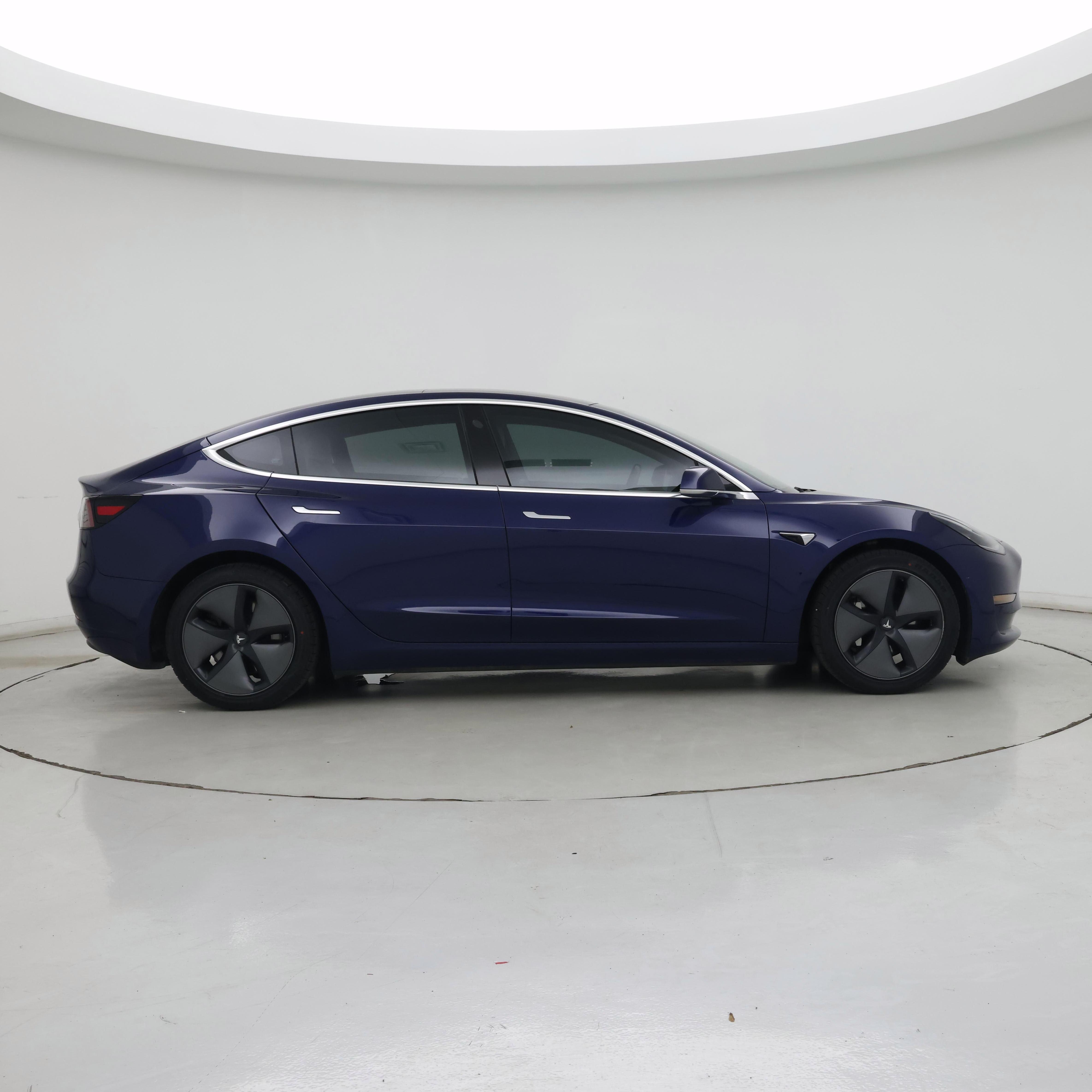Thumbnail: 2018 Tesla Model 3 - 7