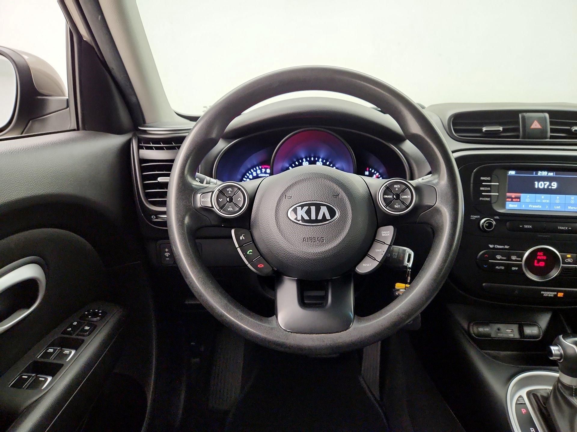 Thumbnail: 2017 Kia Soul - 10
