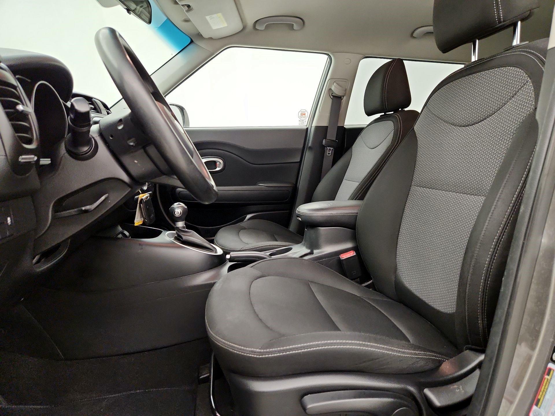 Thumbnail: 2017 Kia Soul - 11