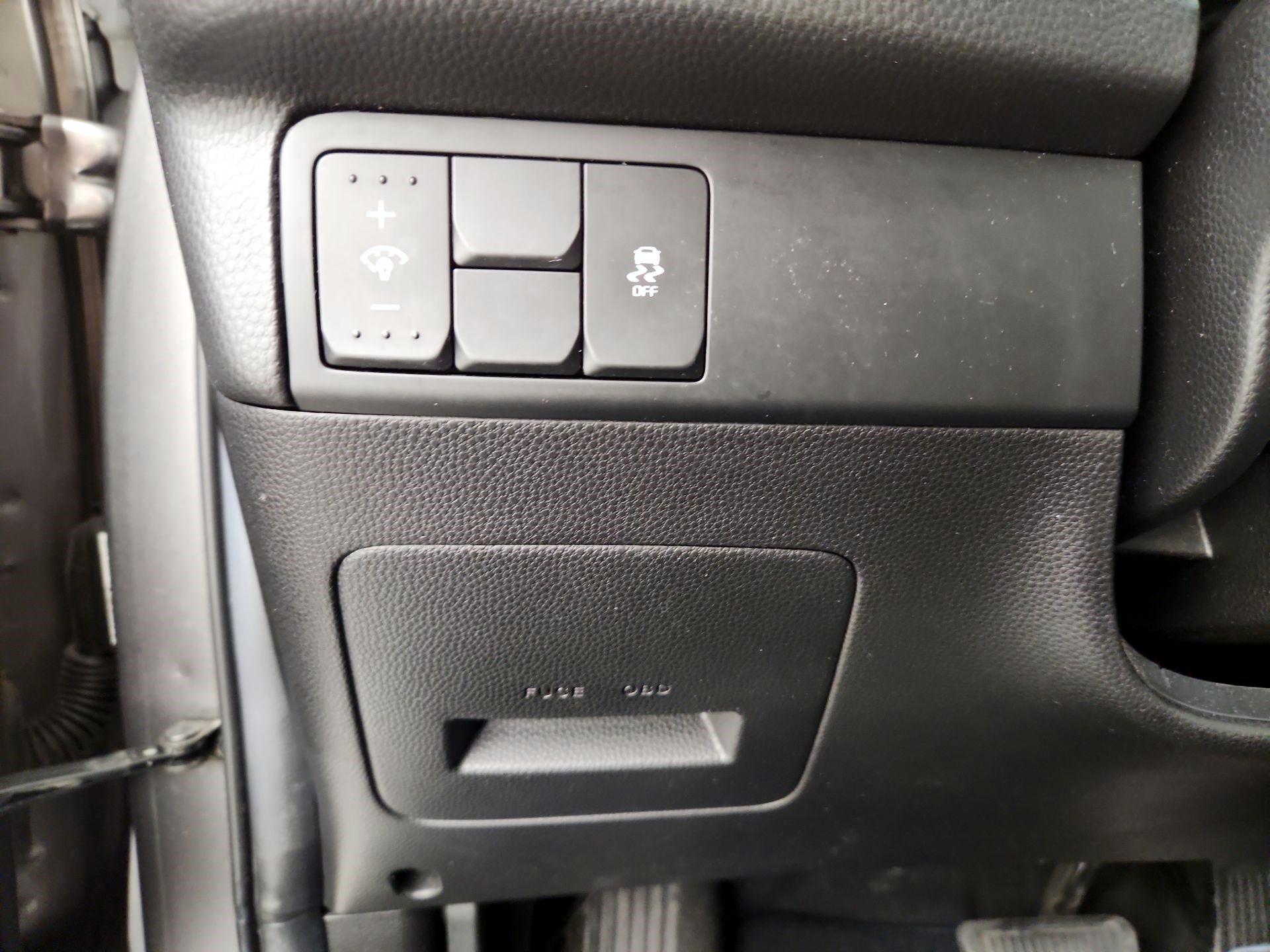 Thumbnail: 2017 Kia Soul - 13