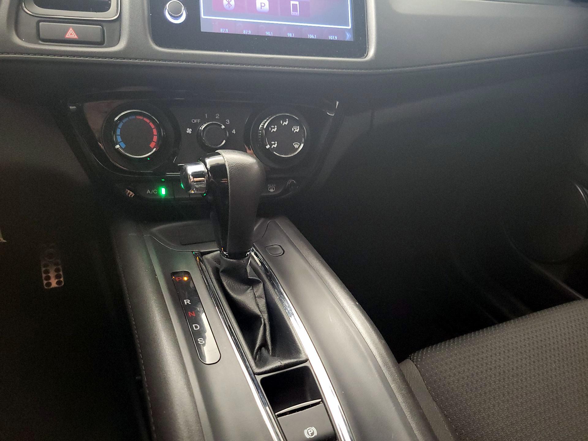 Thumbnail: 2022 Honda HR-V - 17