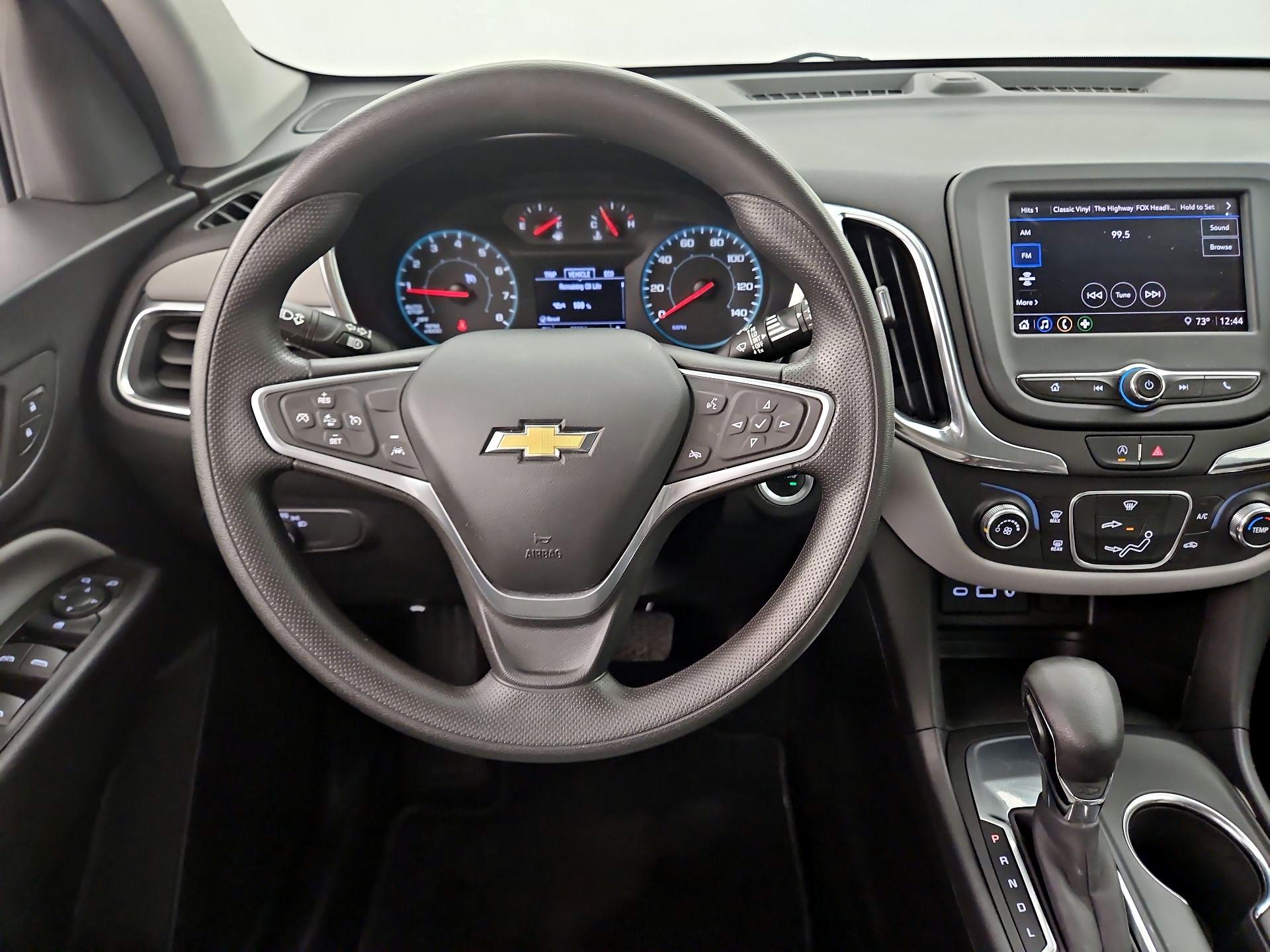 Thumbnail: 2022 Chevrolet Equinox - 10