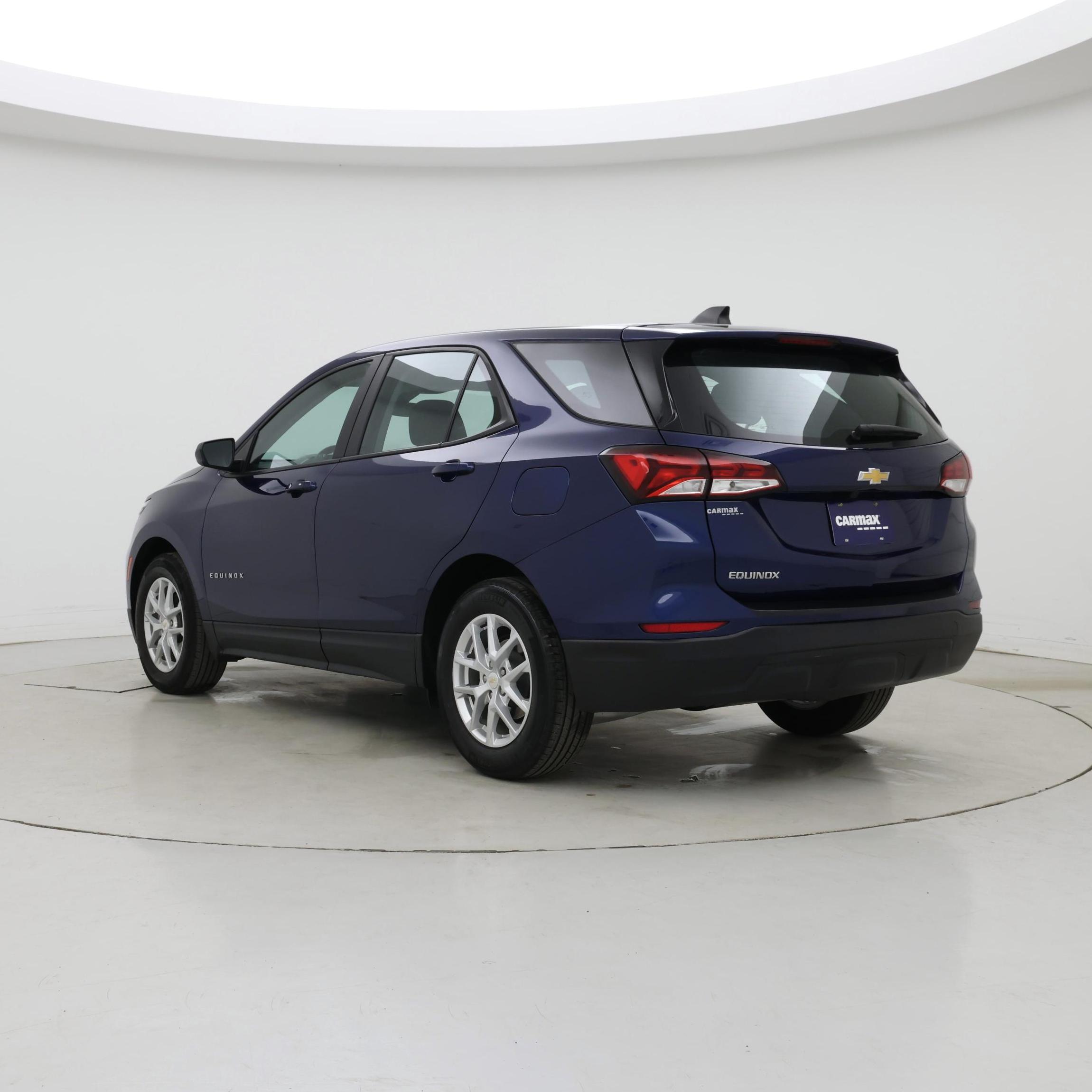 Thumbnail: 2022 Chevrolet Equinox - 2