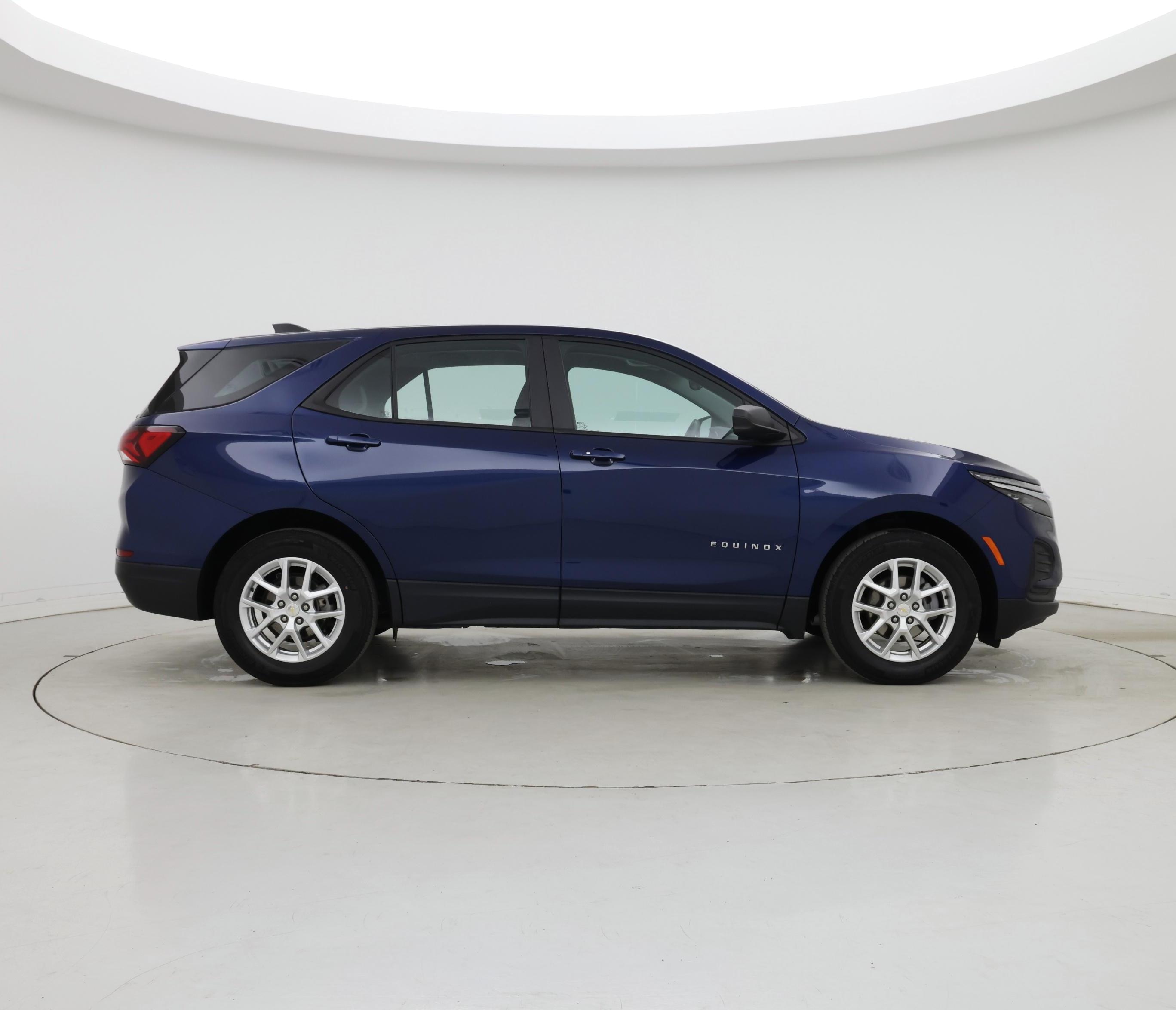 Thumbnail: 2022 Chevrolet Equinox - 7