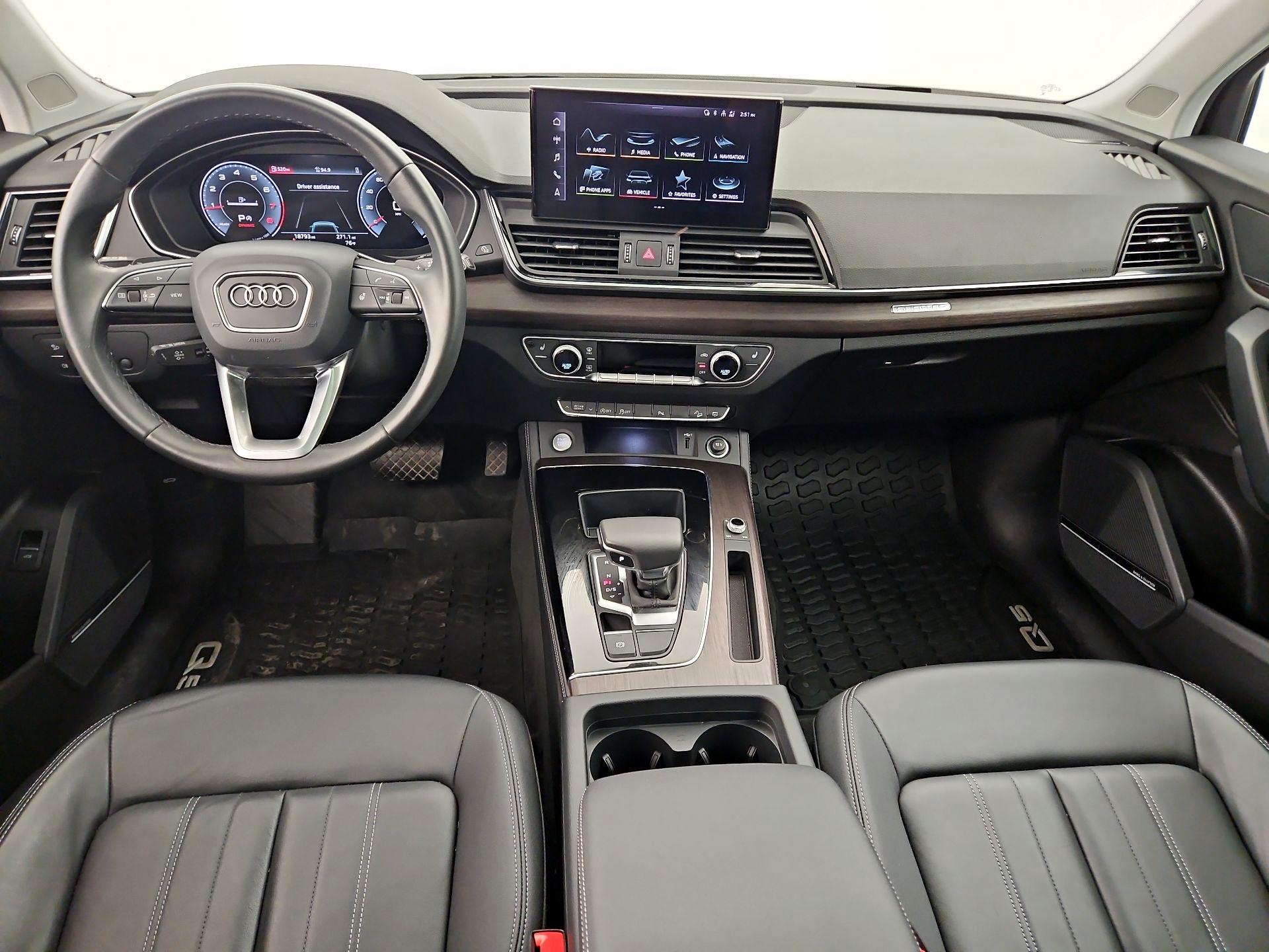 Thumbnail: 2023 Audi Q5 - 9