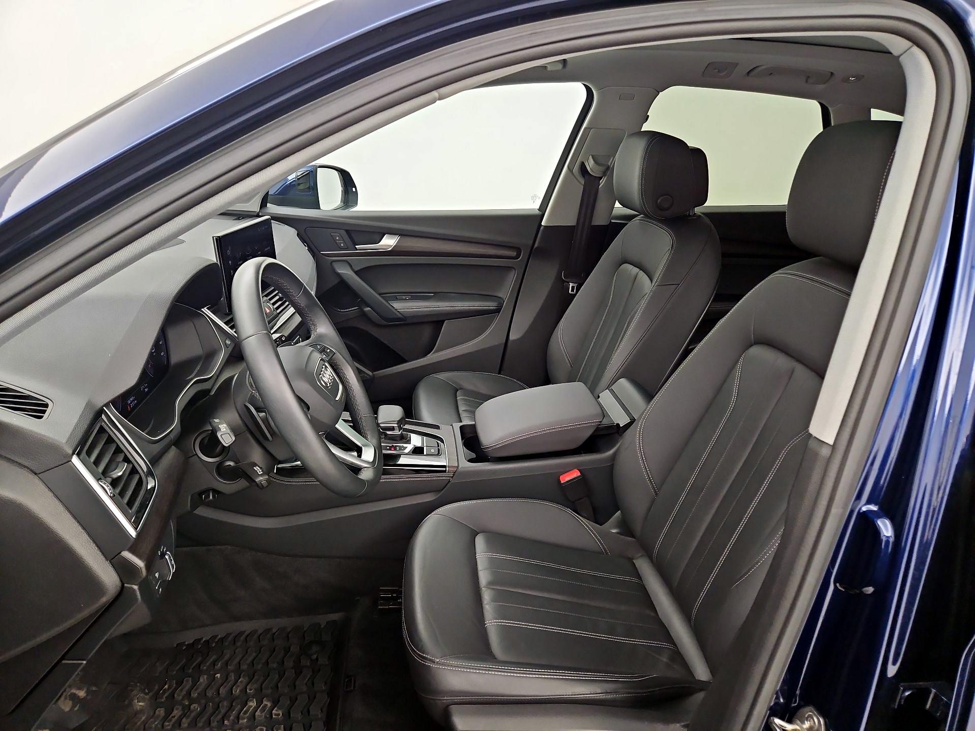 Thumbnail: 2023 Audi Q5 - 11