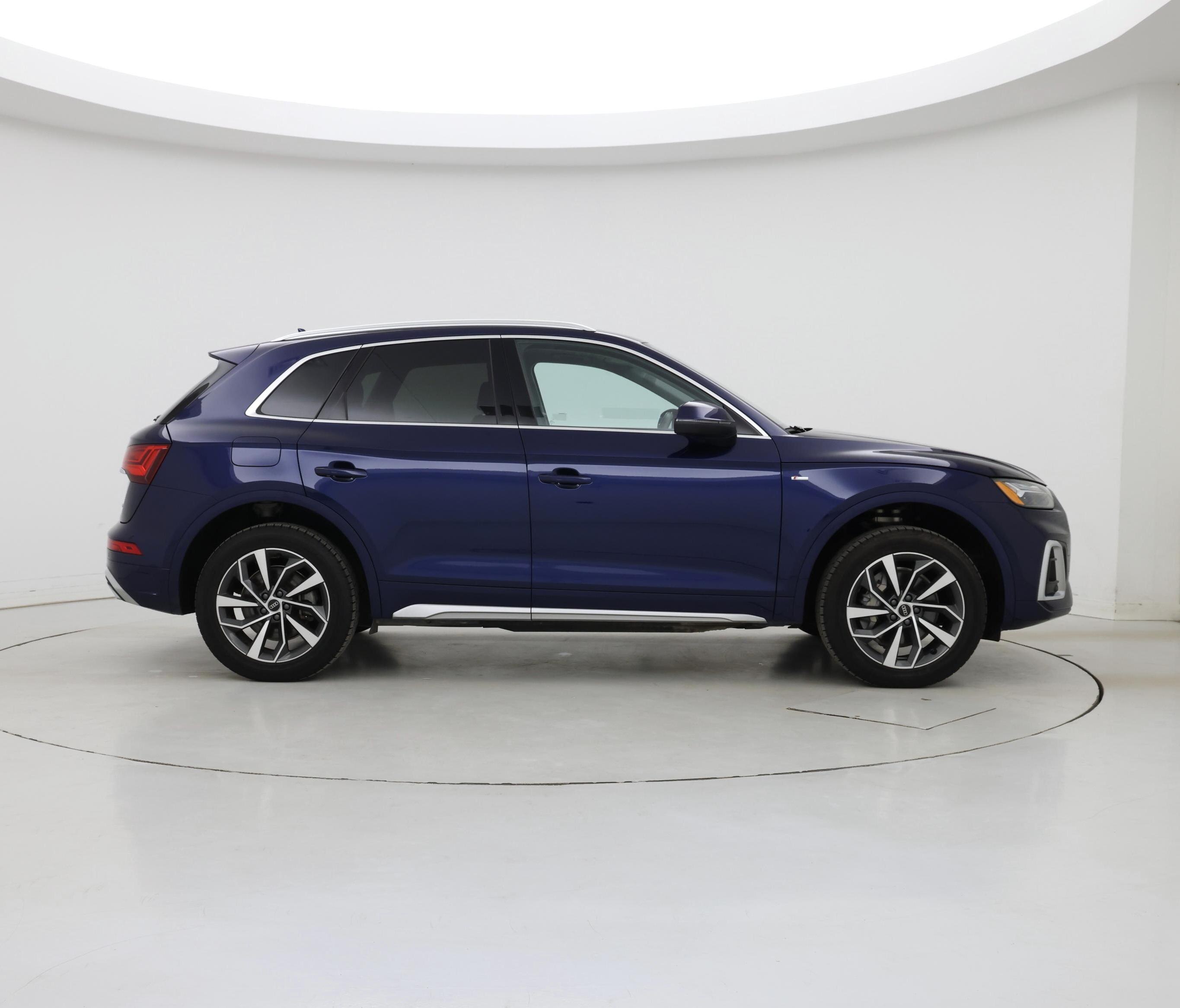 Thumbnail: 2023 Audi Q5 - 7