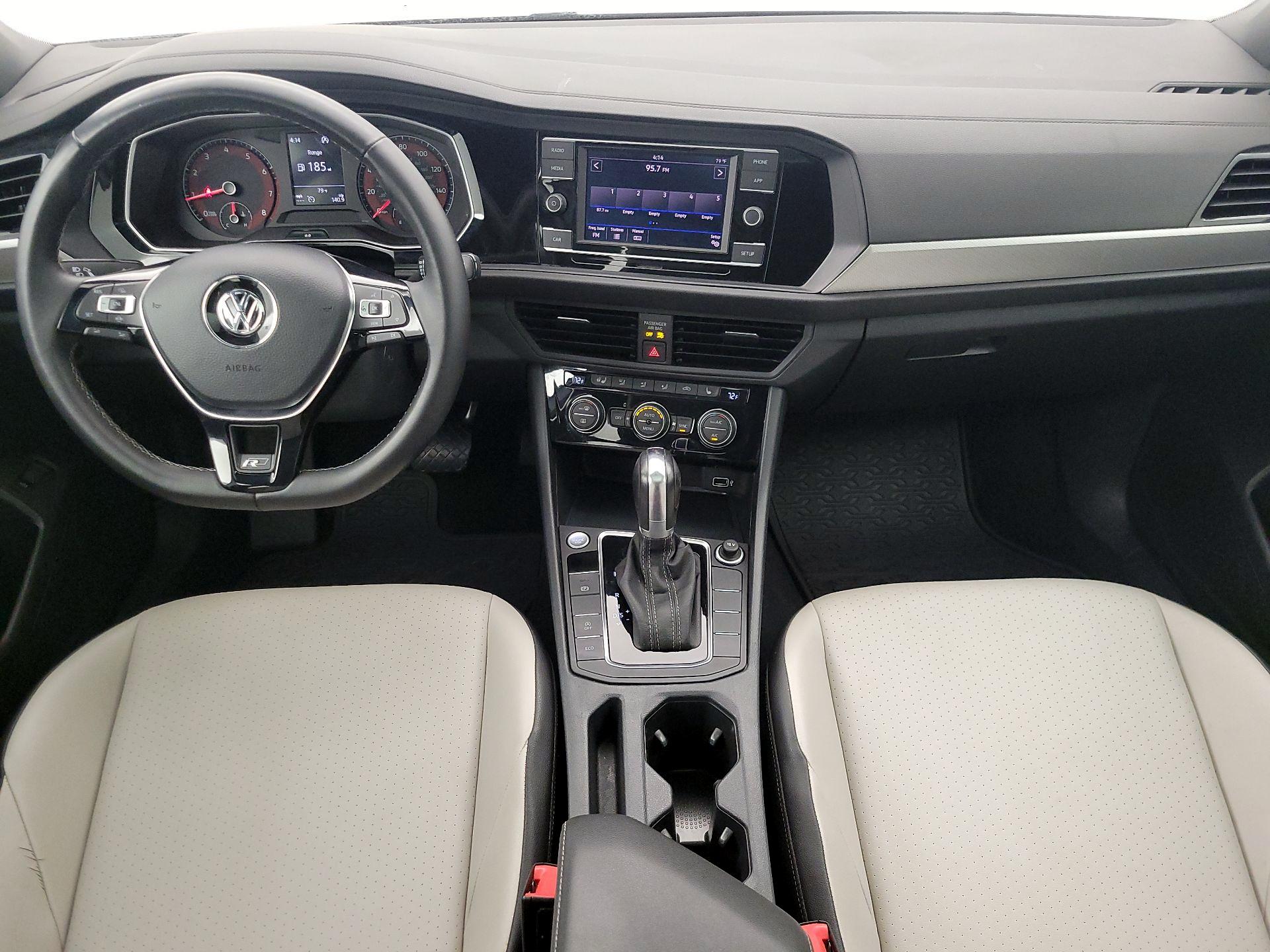 Thumbnail: 2019 Volkswagen Jetta - 9