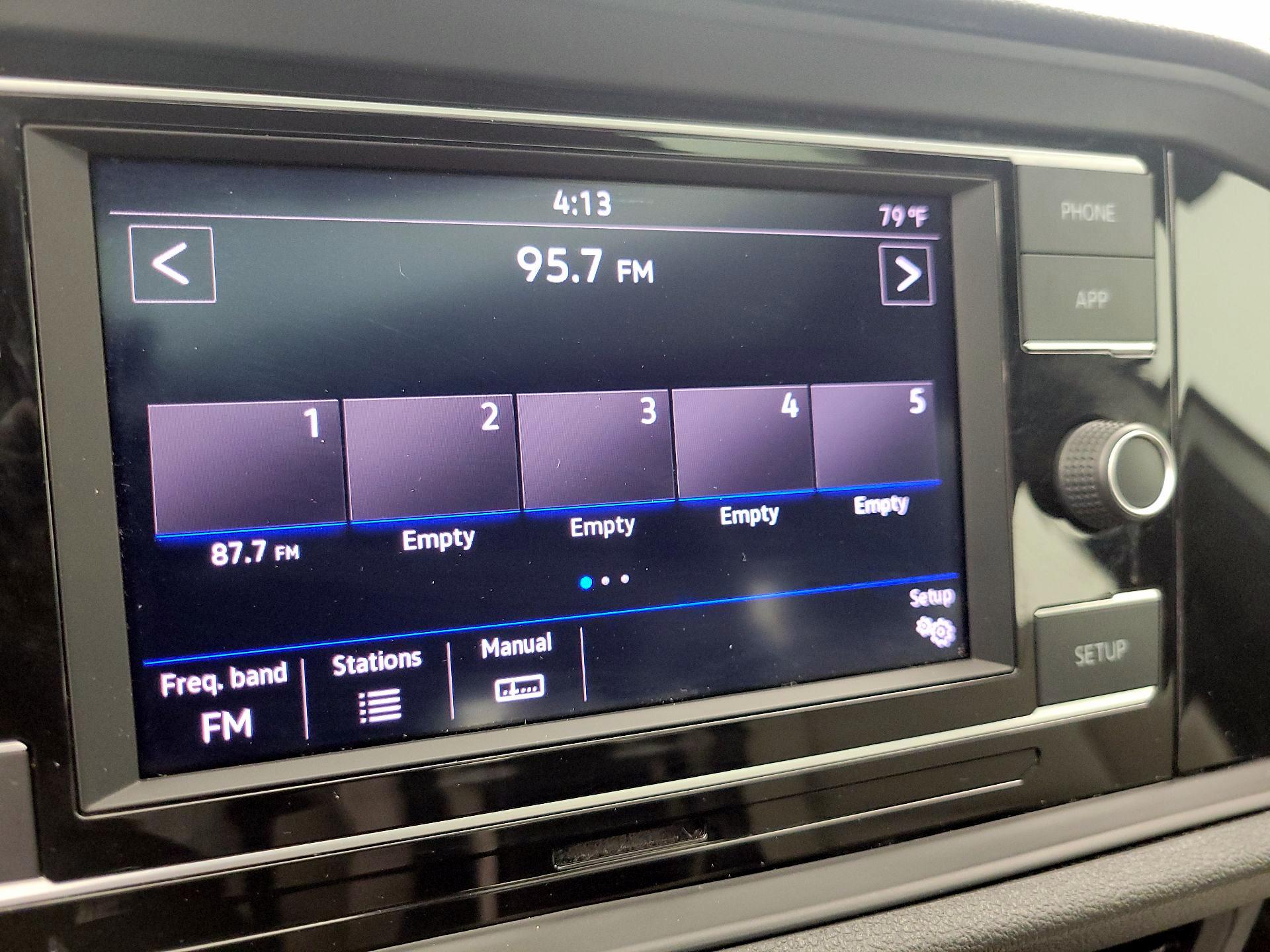 Thumbnail: 2019 Volkswagen Jetta - 15