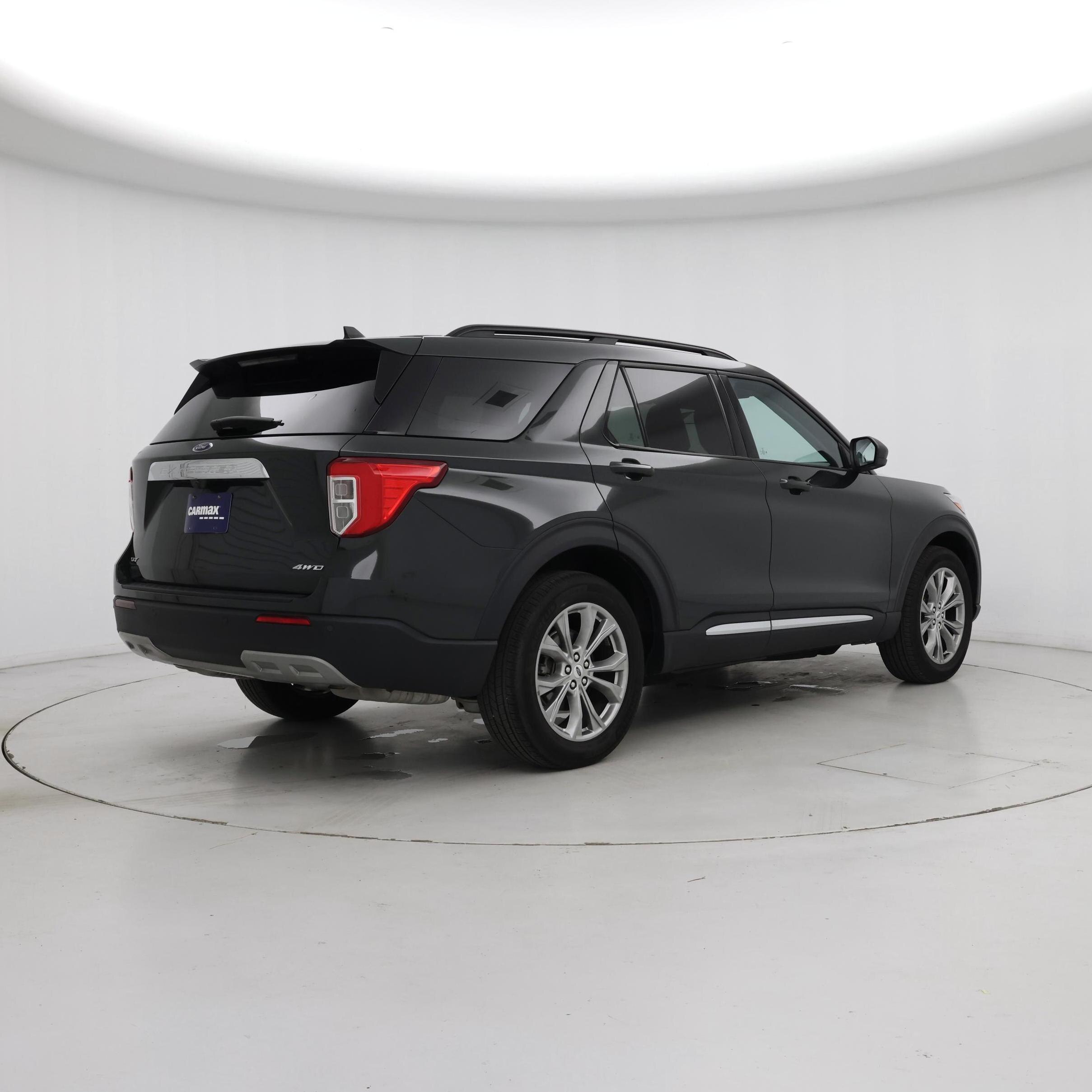 Thumbnail: 2022 Ford Explorer - 8