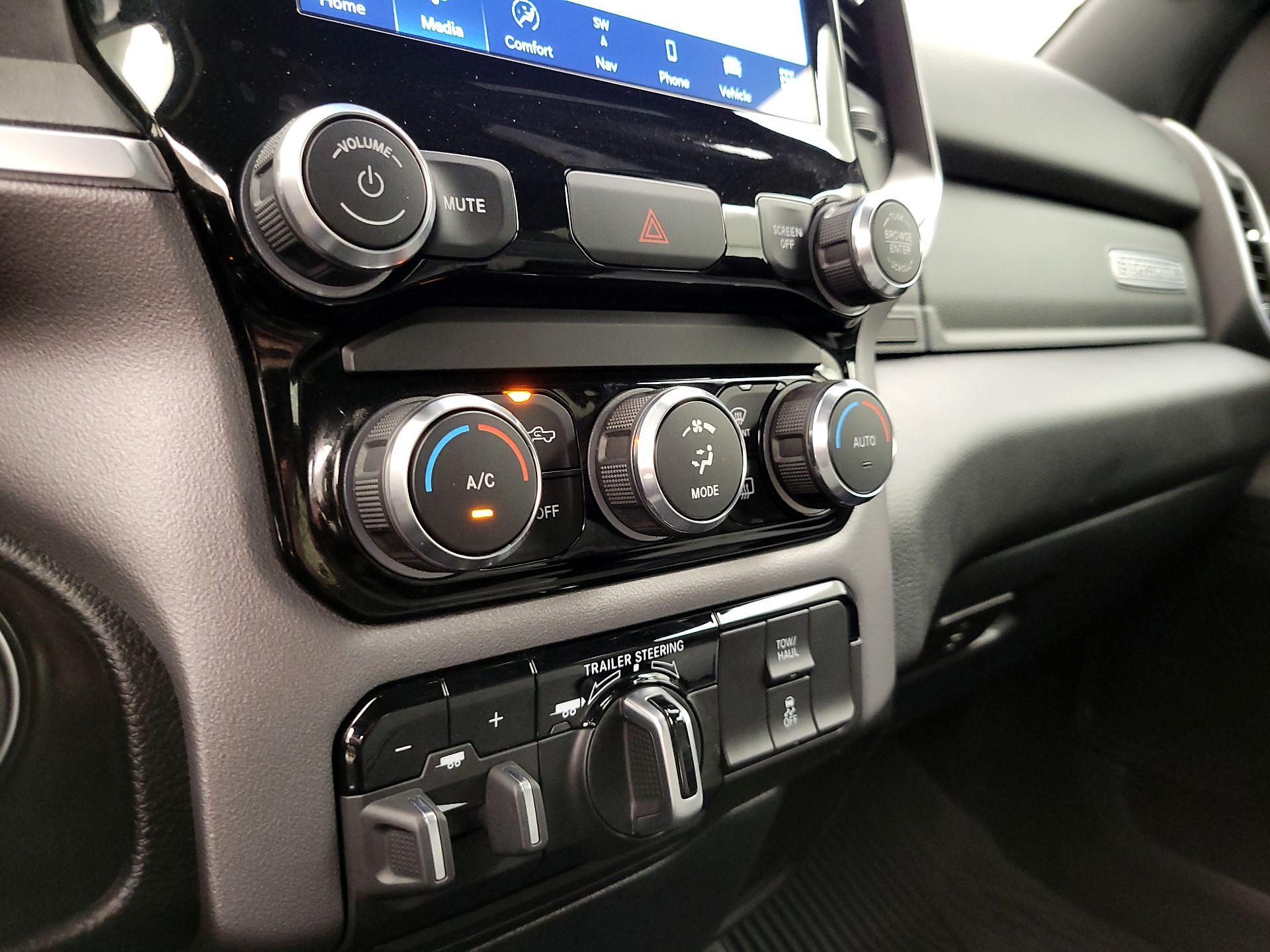 Thumbnail: 2022 RAM 1500 - 17