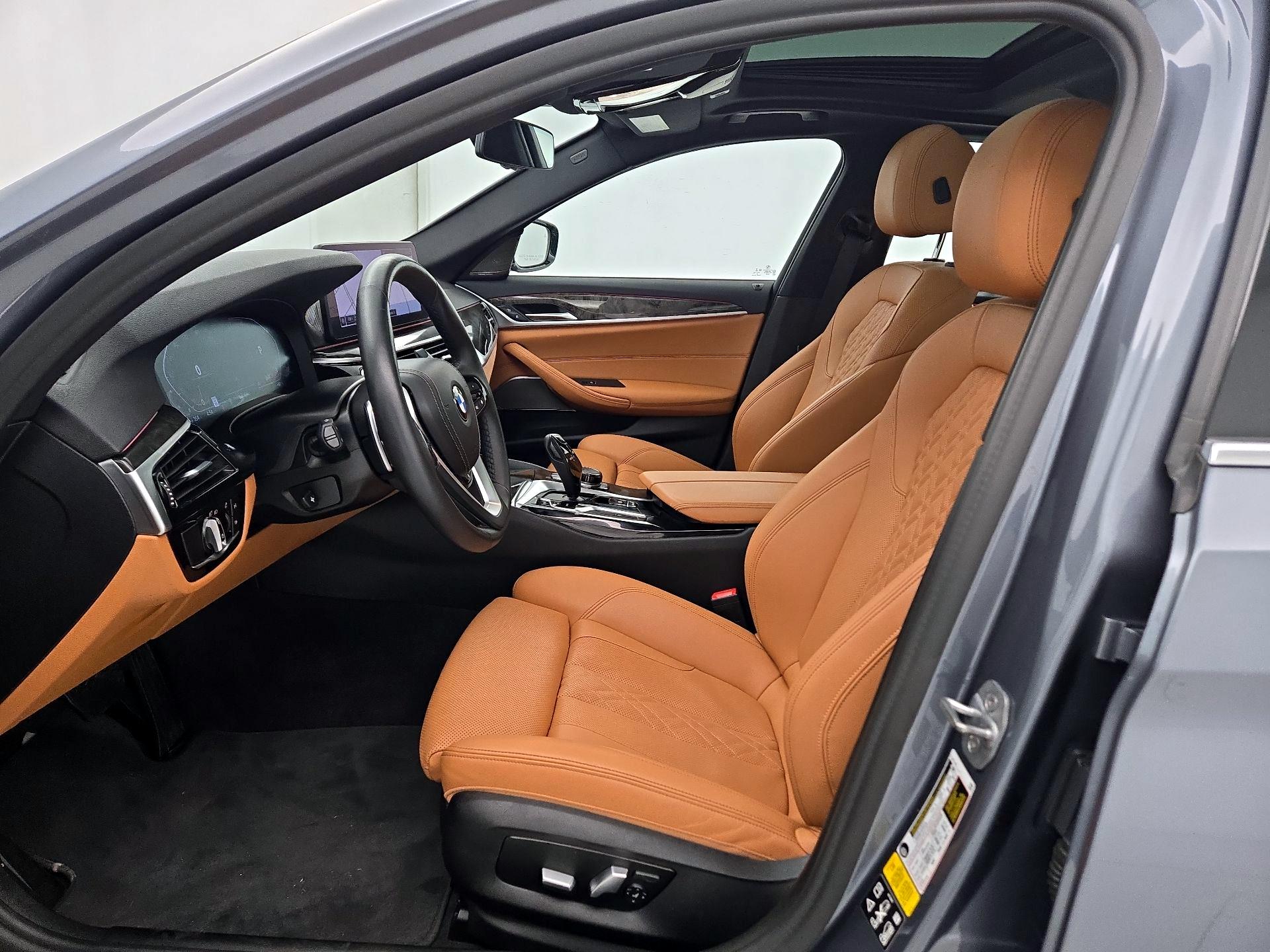 Thumbnail: 2022 BMW 5 Series - 11
