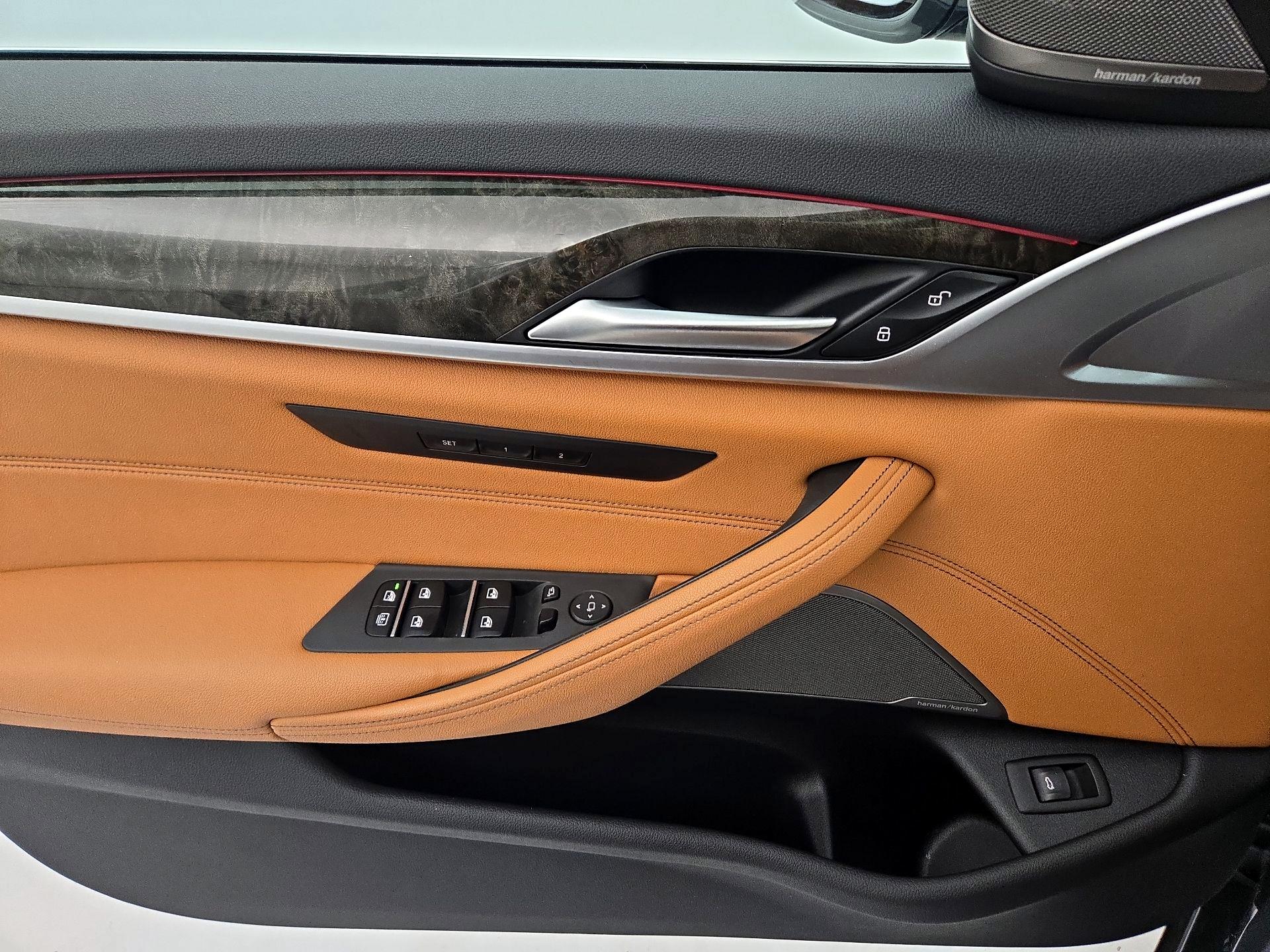 Thumbnail: 2022 BMW 5 Series - 12