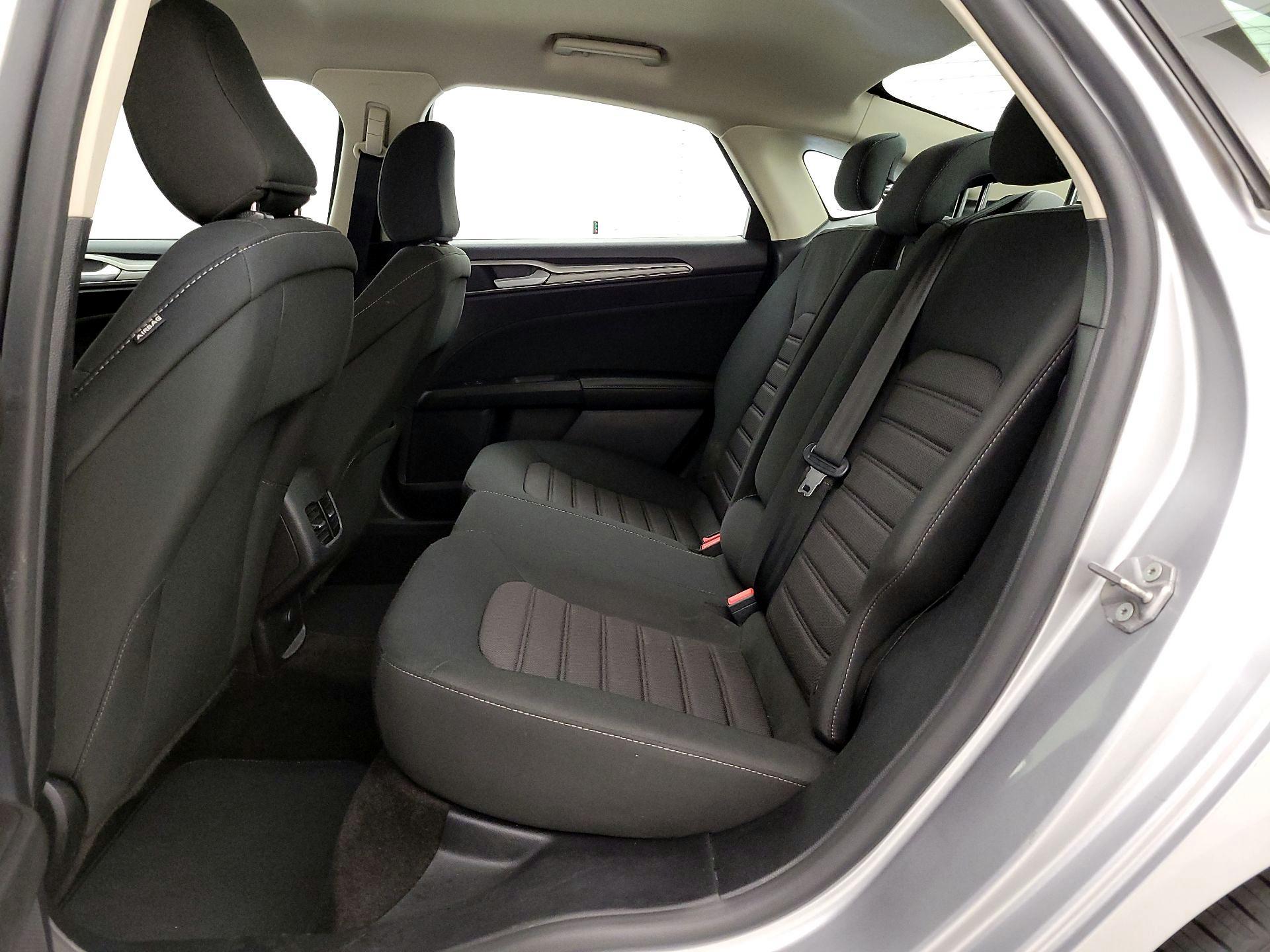 Thumbnail: 2020 Ford Fusion - 19