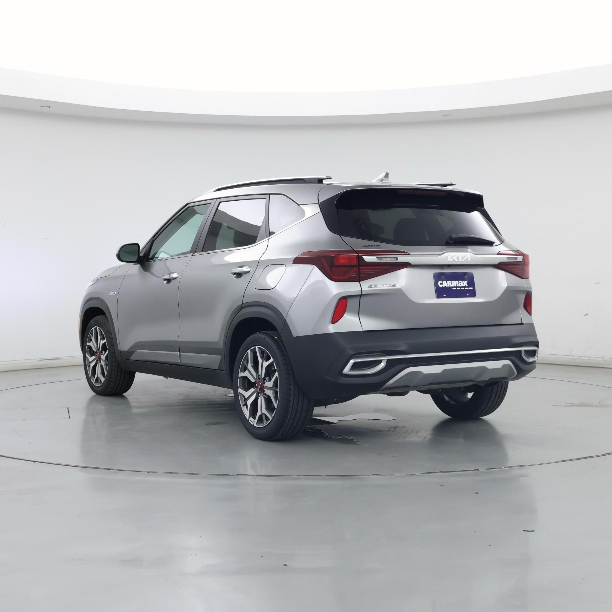 Thumbnail: 2022 Kia Seltos - 2