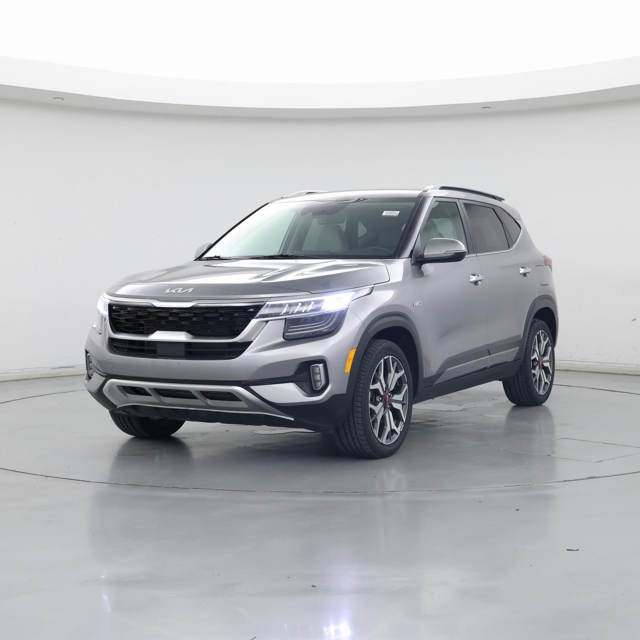 Thumbnail: 2022 Kia Seltos - 4