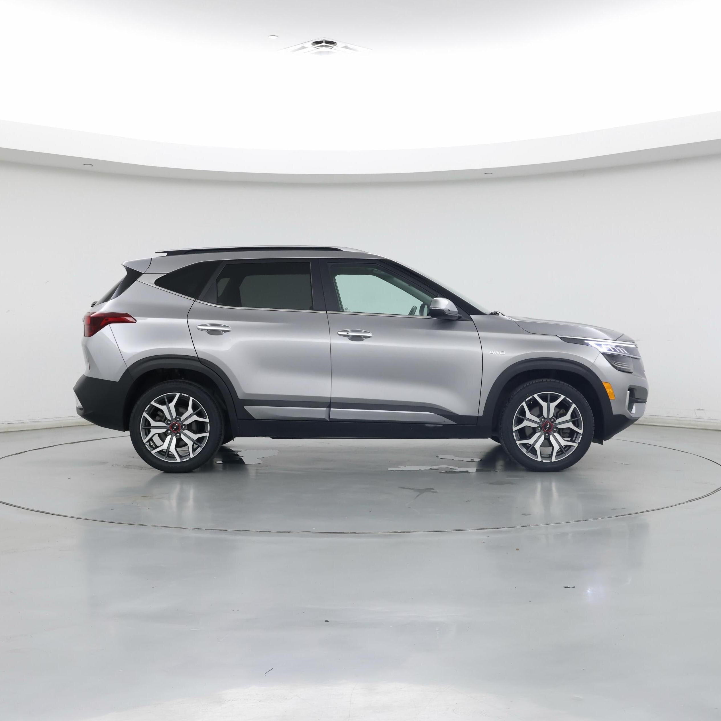 Thumbnail: 2022 Kia Seltos - 7