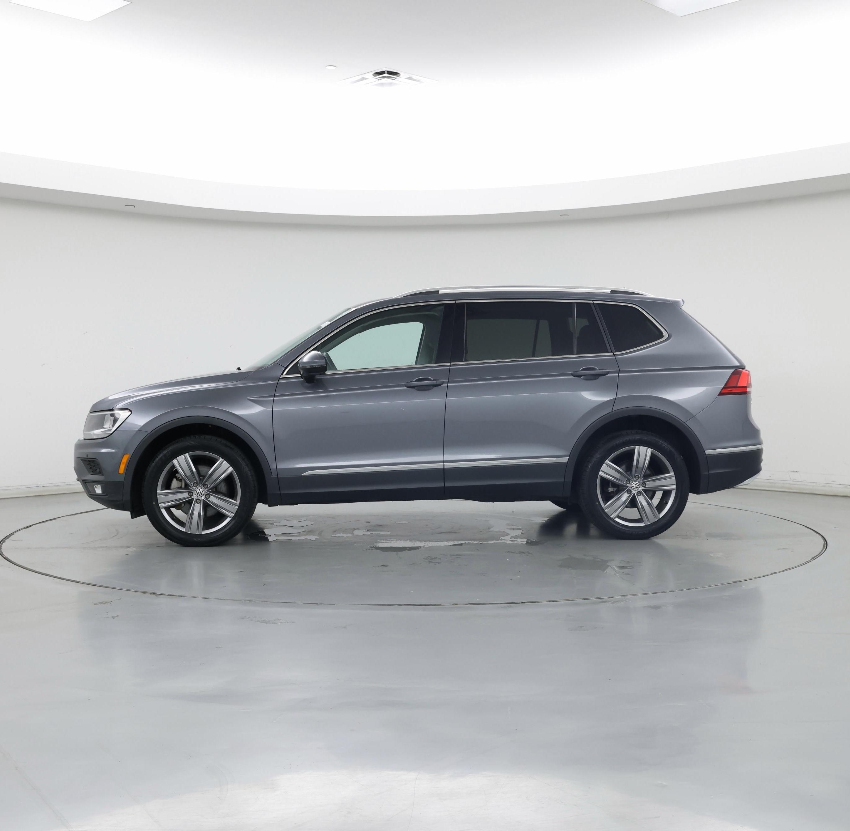 Thumbnail: 2021 Volkswagen Tiguan - 3
