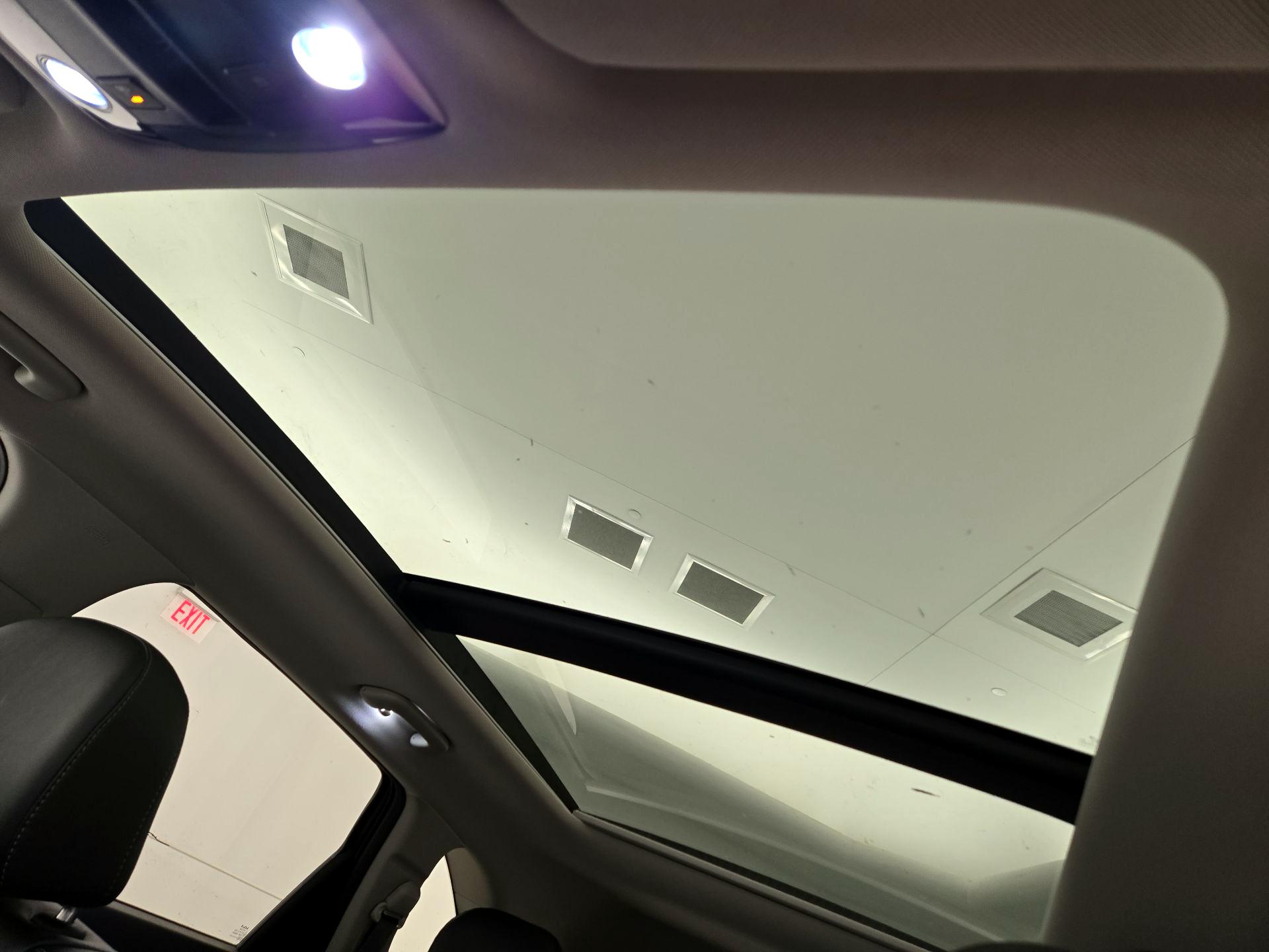 Thumbnail: 2023 Kia Sorento - 20