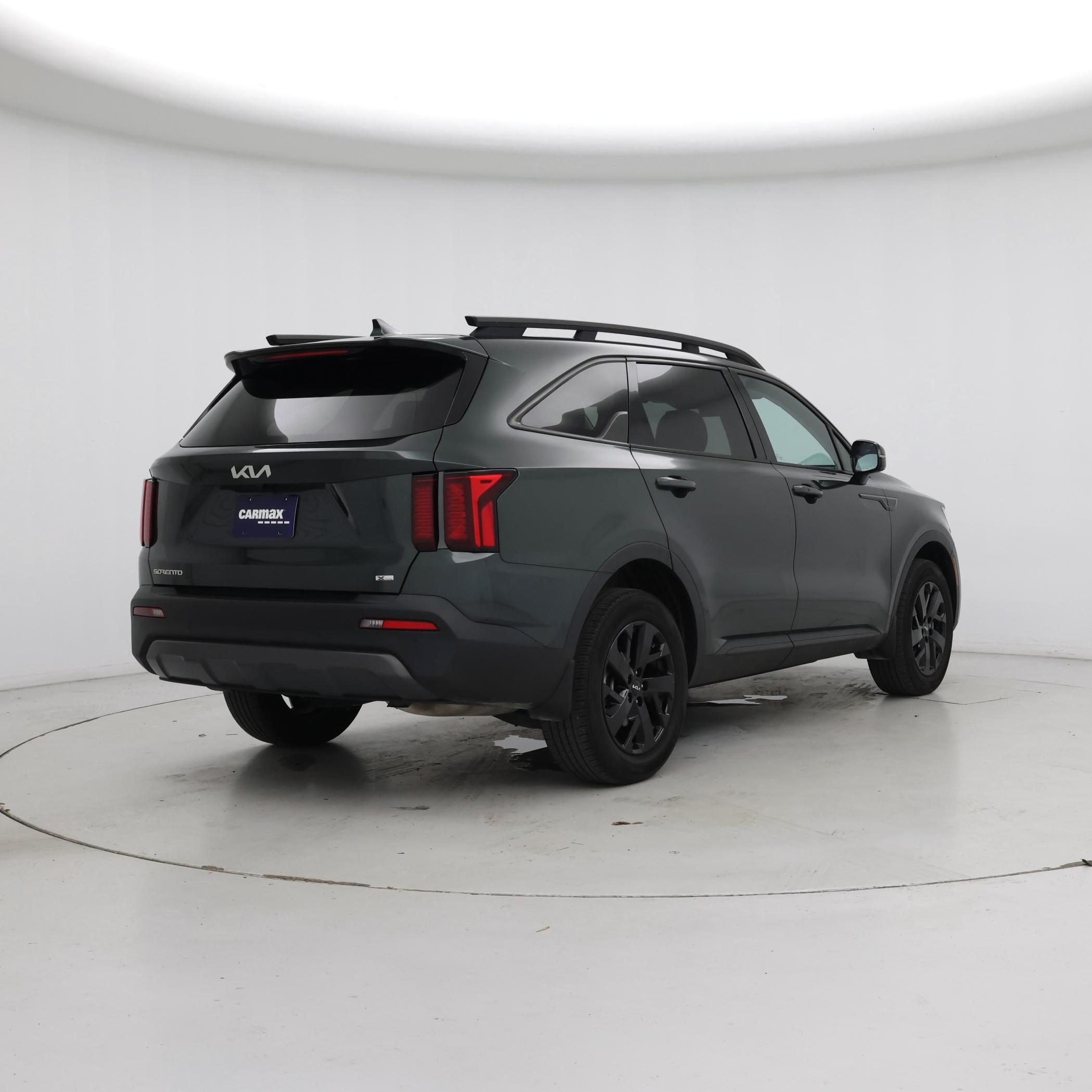 Thumbnail: 2023 Kia Sorento - 8