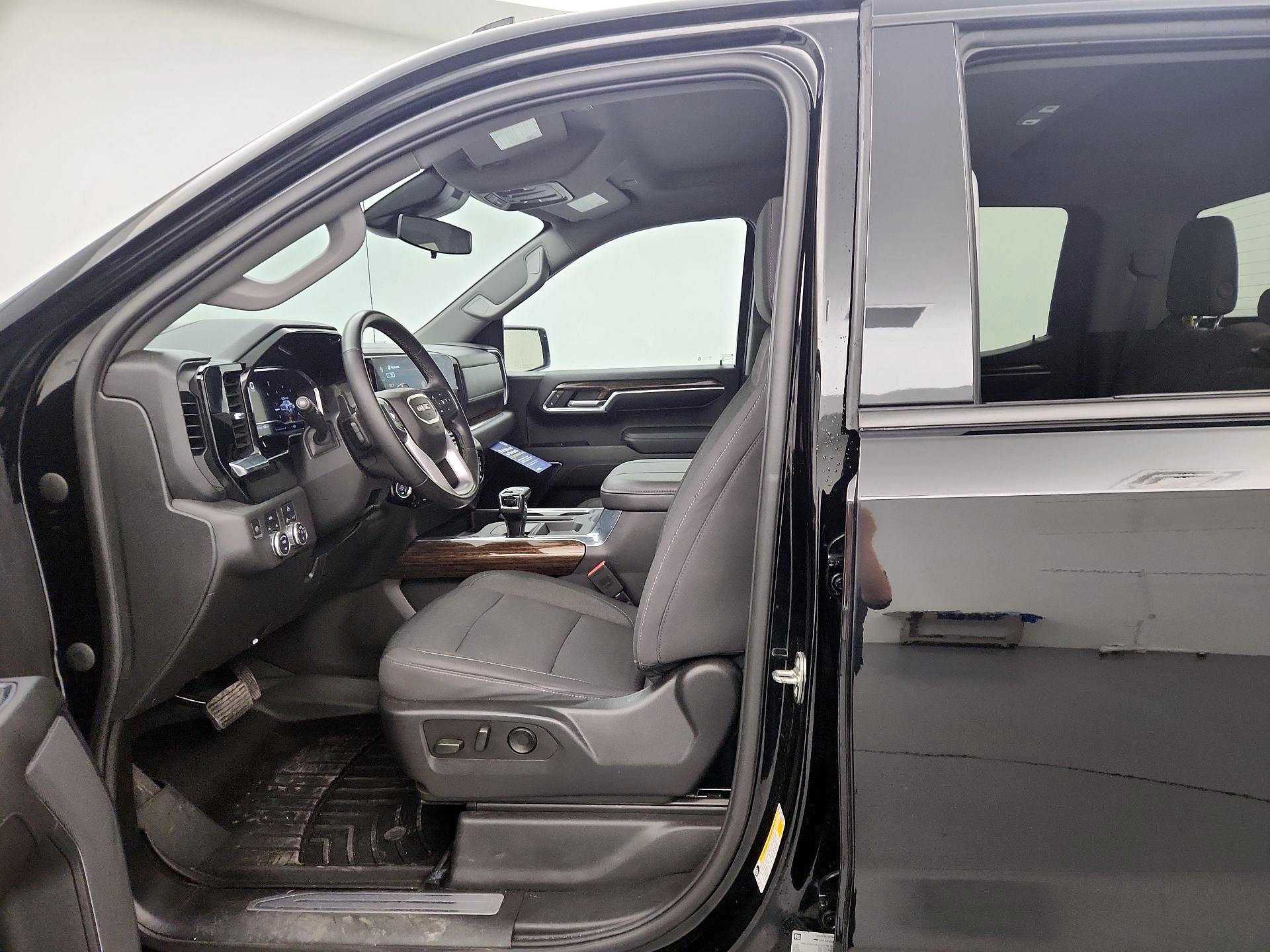 Thumbnail: 2023 GMC Sierra 1500 - 11