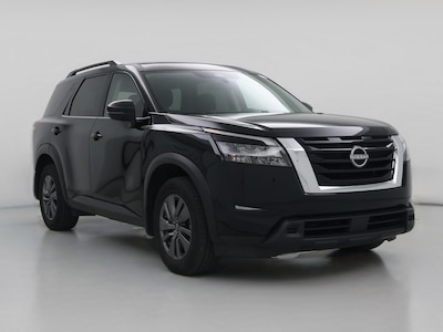 Black 2024 Nissan Pathfinder SV