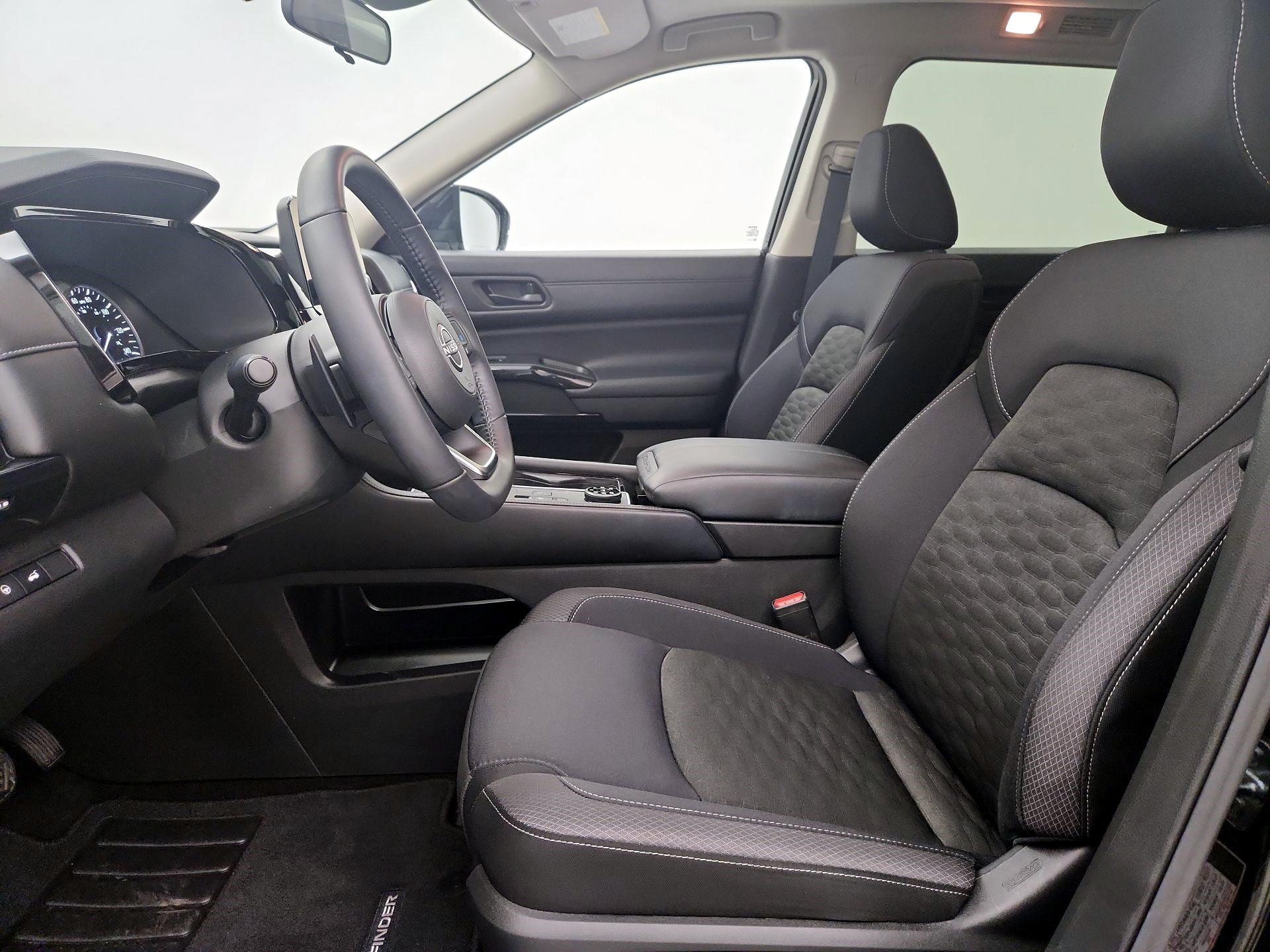 Thumbnail: 2024 Nissan Pathfinder - 11