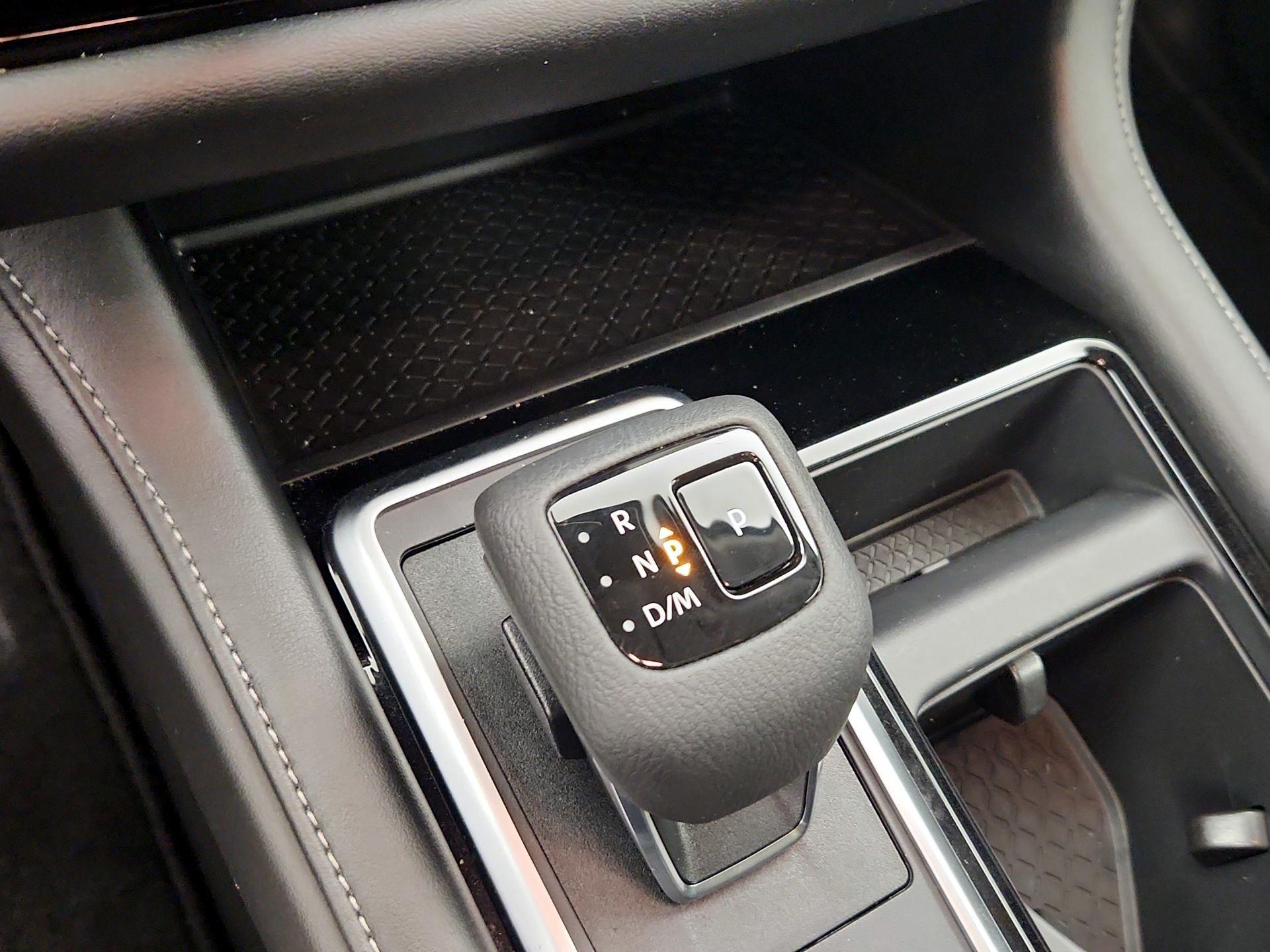 Thumbnail: 2024 Nissan Pathfinder - 17