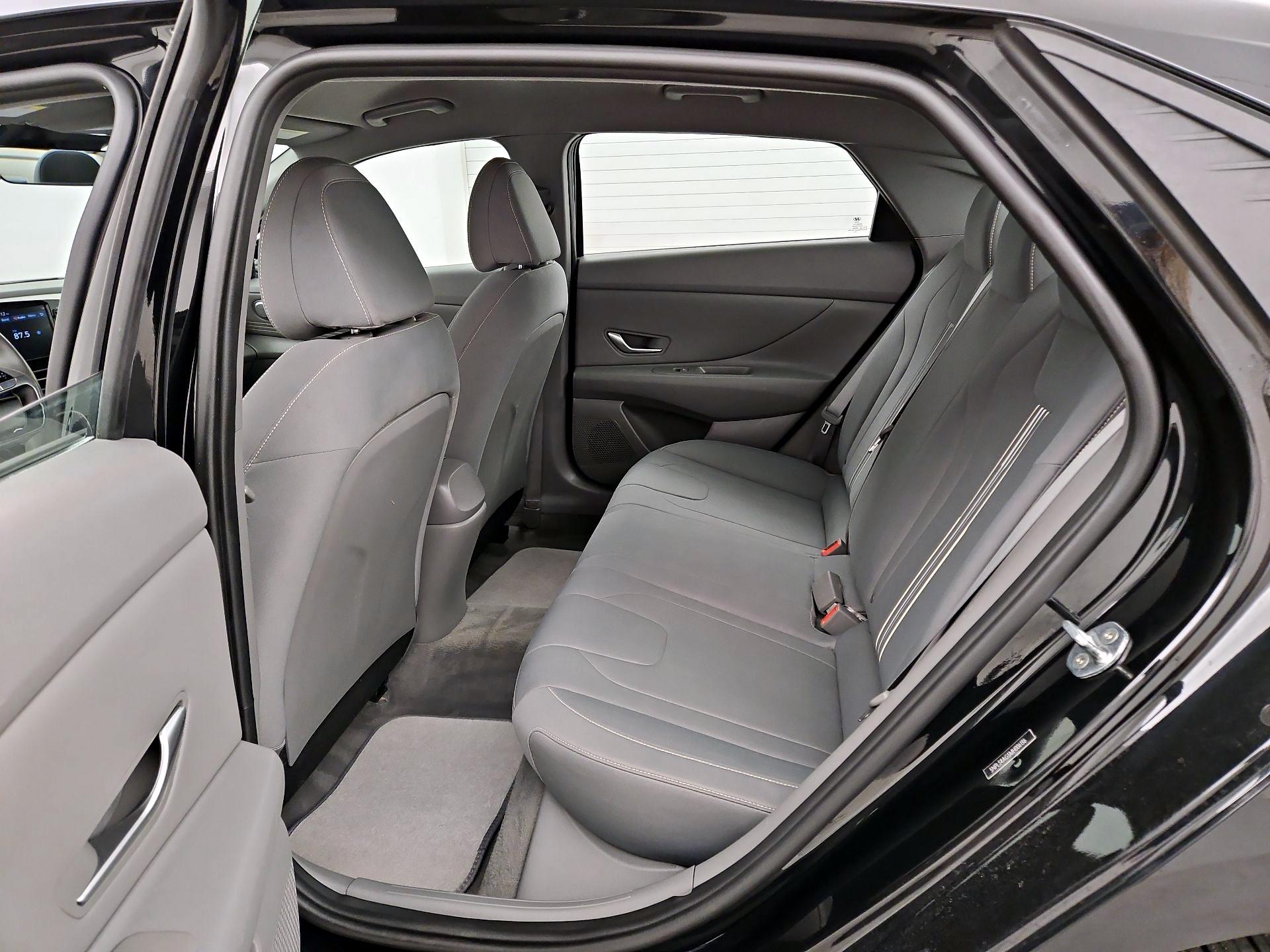 Thumbnail: 2021 Hyundai Elantra - 19
