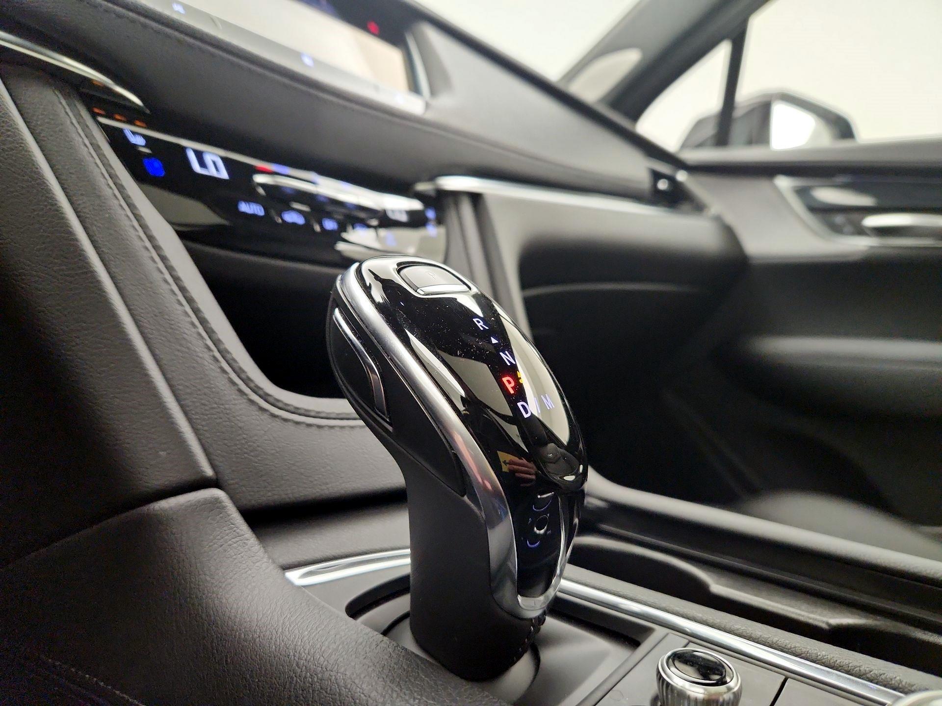 Thumbnail: 2021 Cadillac XT5 - 18