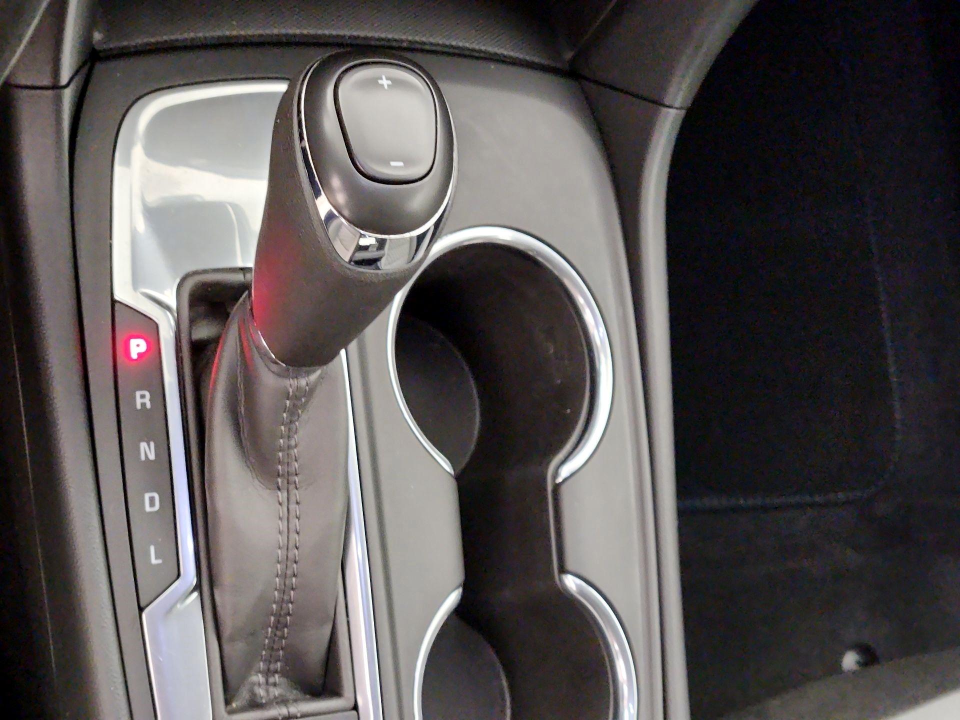 Thumbnail: 2019 Chevrolet Equinox - 17