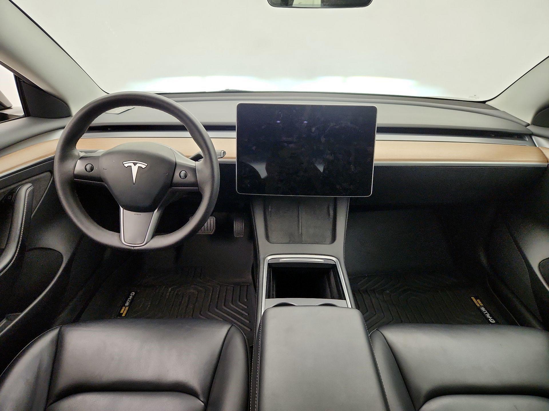 Thumbnail: 2023 Tesla Model 3 - 9