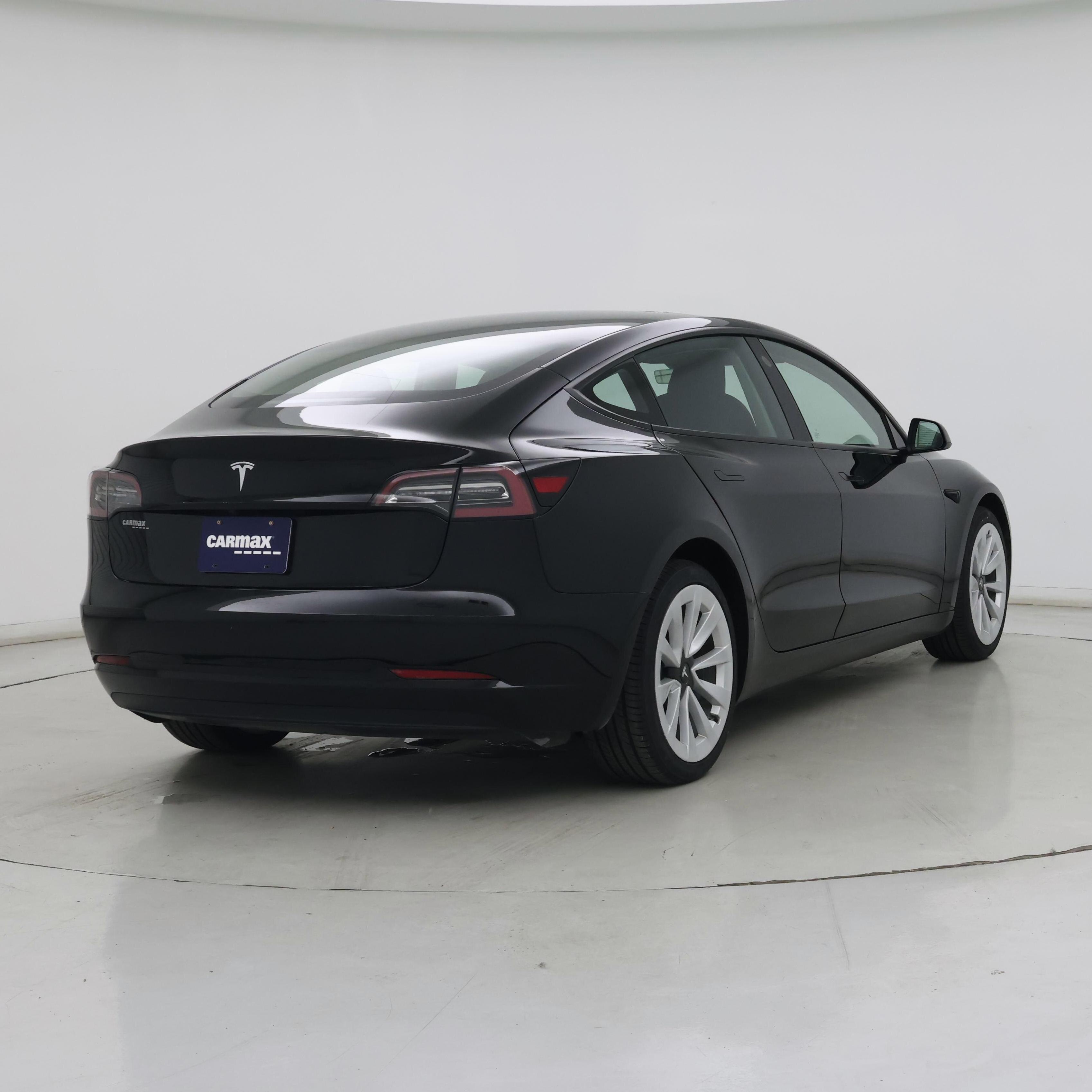 Thumbnail: 2023 Tesla Model 3 - 8