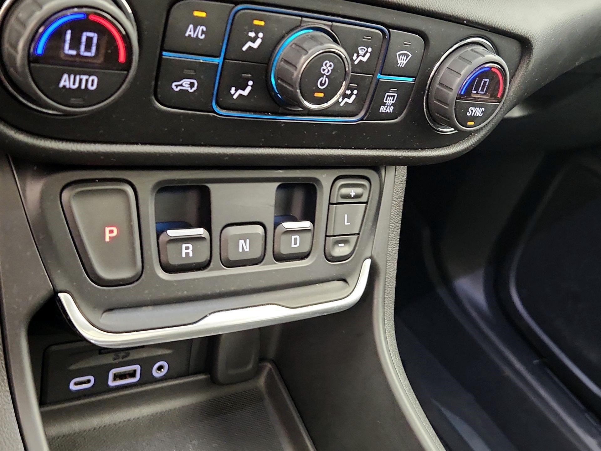 Thumbnail: 2021 GMC Terrain - 16