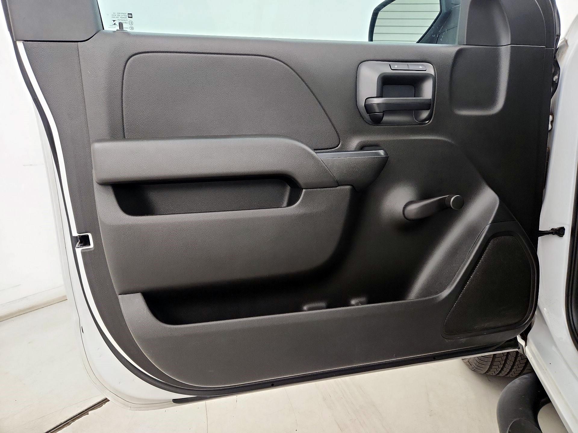 Thumbnail: 2016 Chevrolet Silverado 1500 - 12