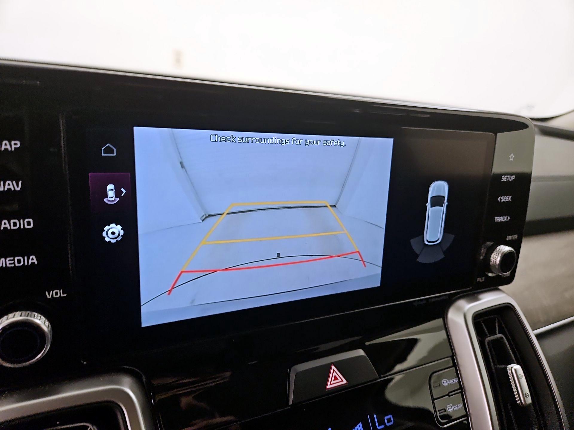 Thumbnail: 2022 Kia Sorento - 15