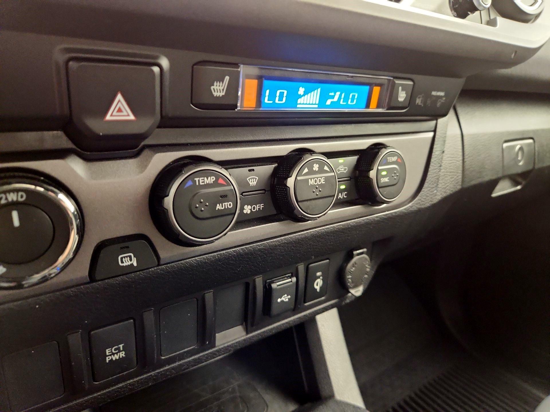 Thumbnail: 2022 Toyota Tacoma - 17