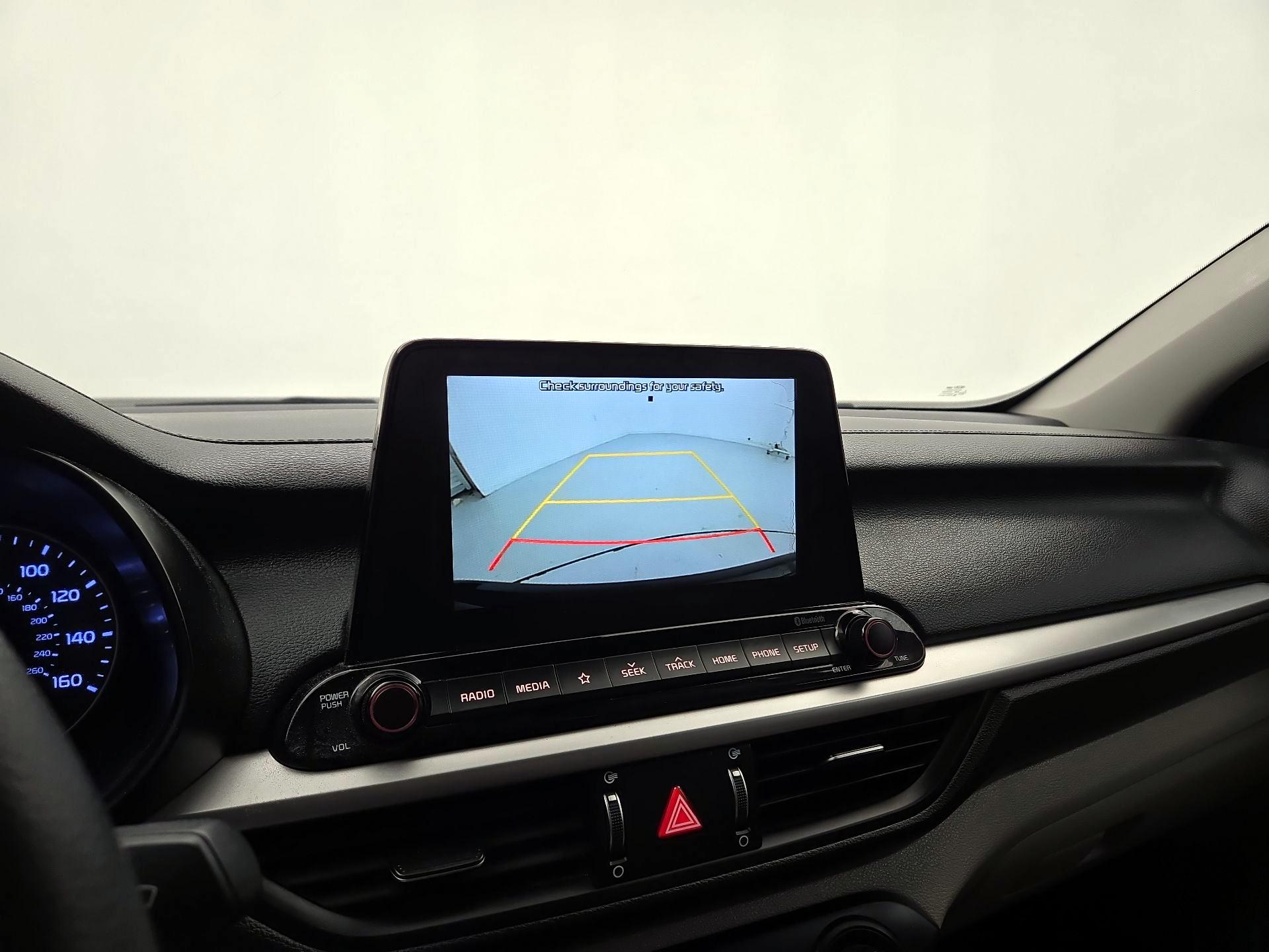 Thumbnail: 2020 Kia Forte - 14