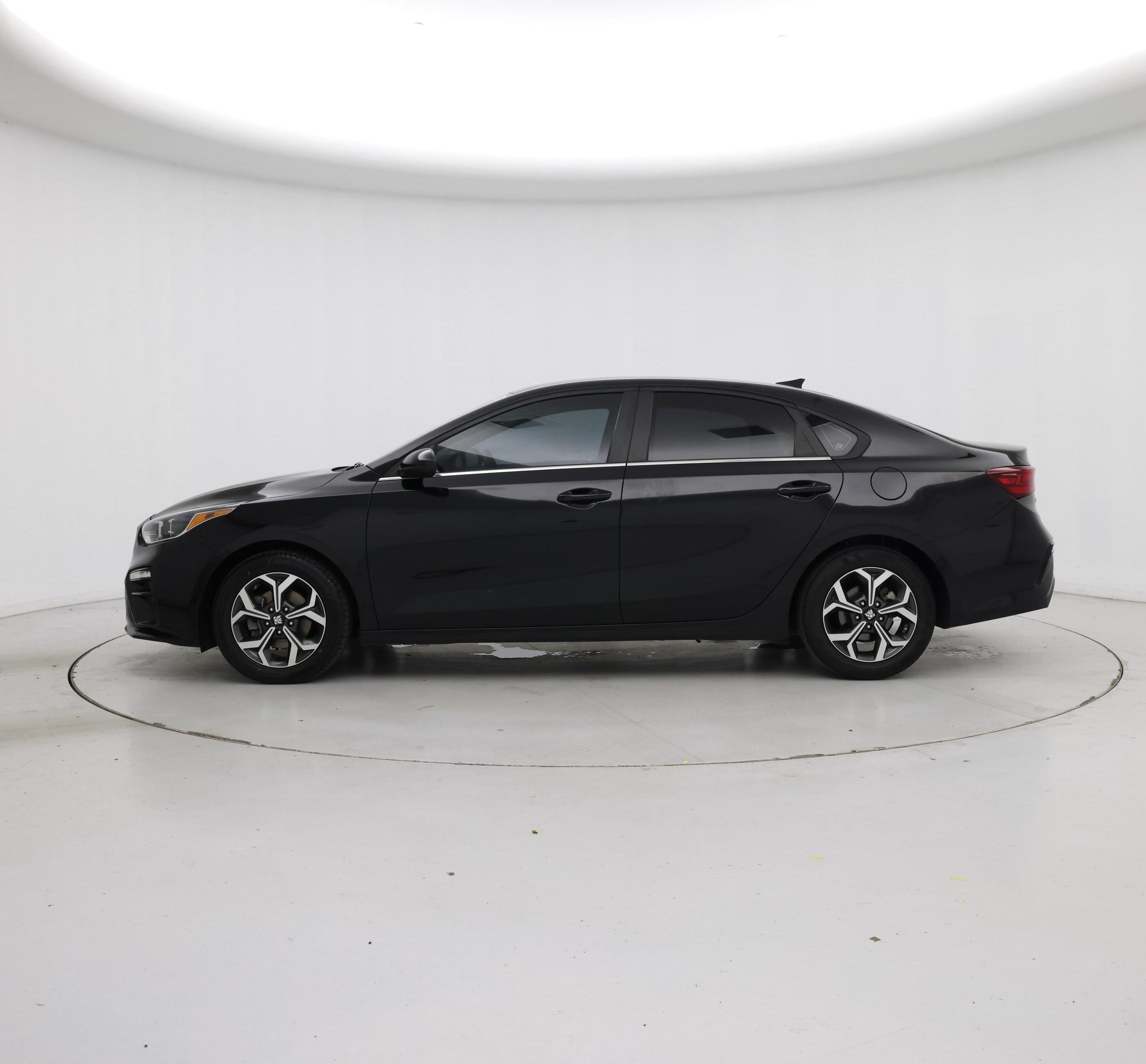 Thumbnail: 2020 Kia Forte - 3