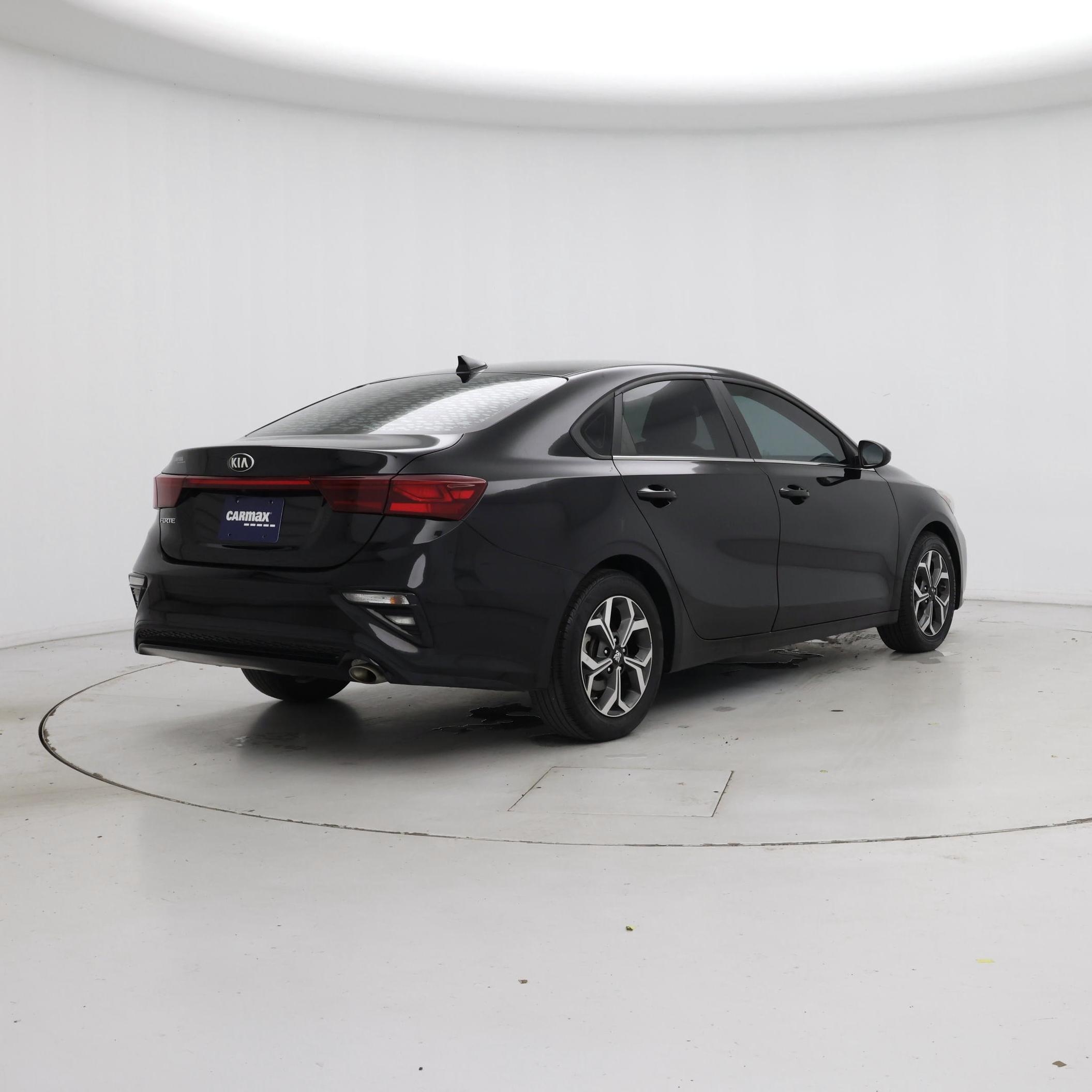 Thumbnail: 2020 Kia Forte - 8