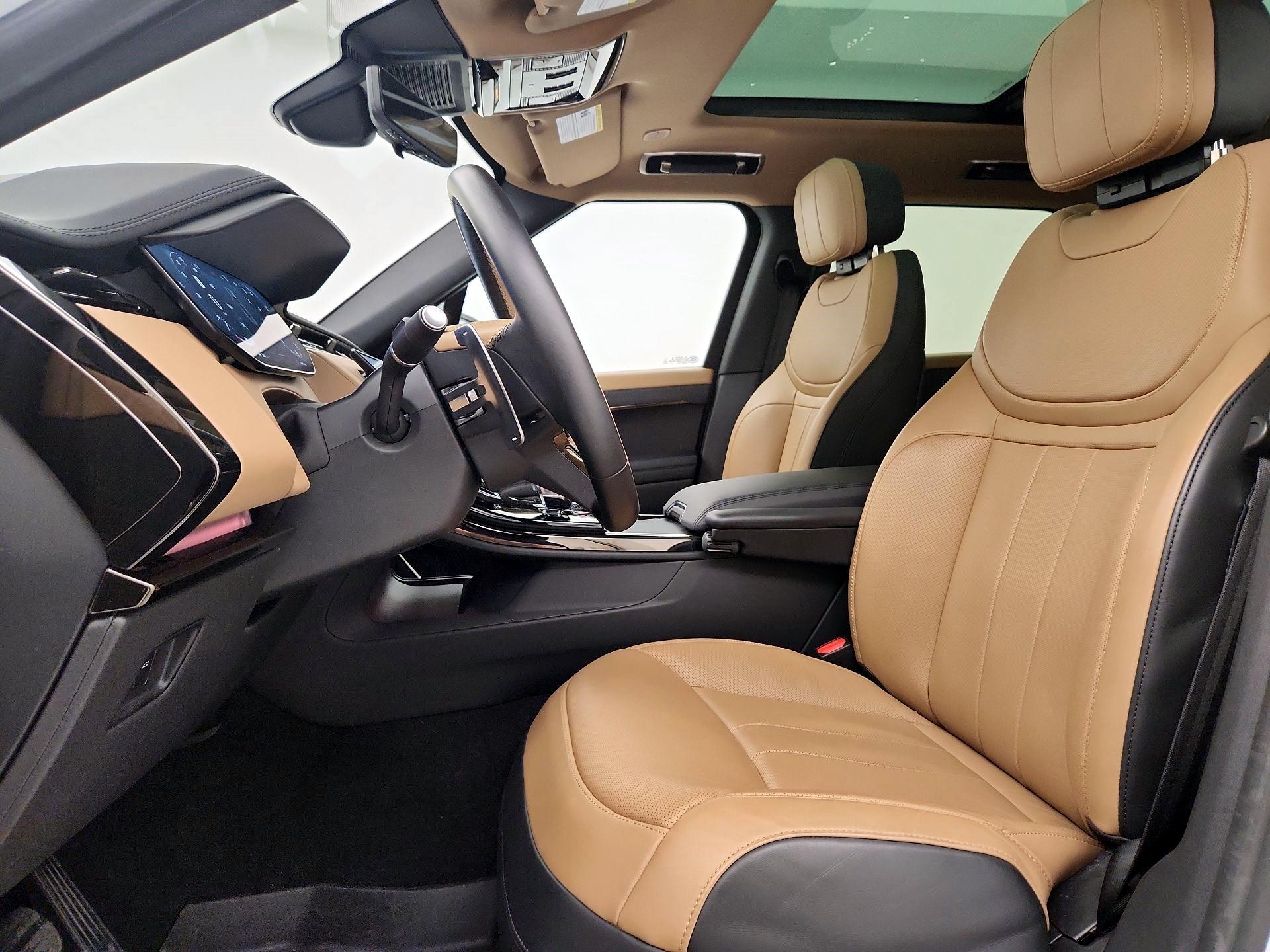 Thumbnail: 2023 Land Rover Range Rover Sport - 11