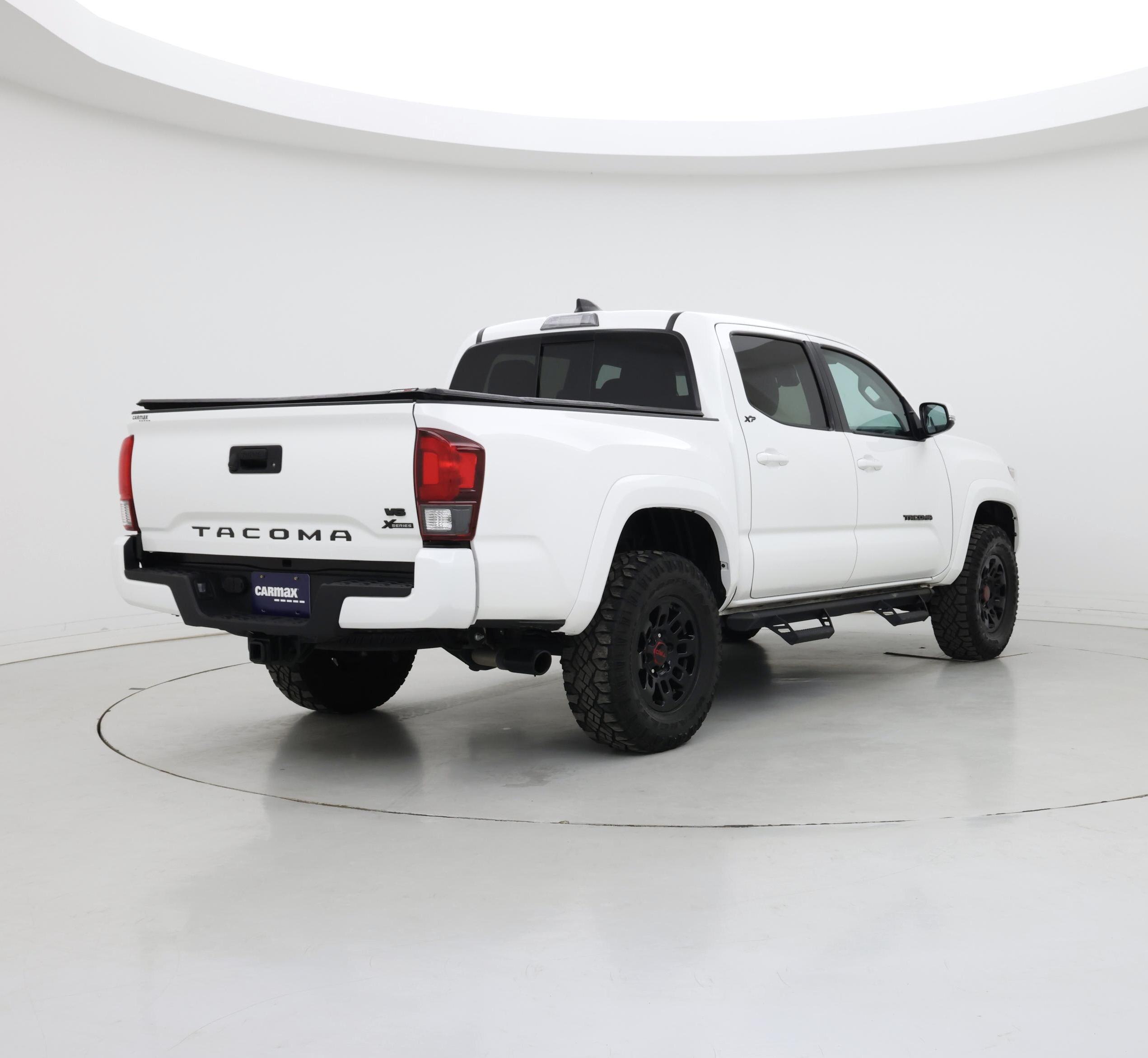 Thumbnail: 2022 Toyota Tacoma - 8