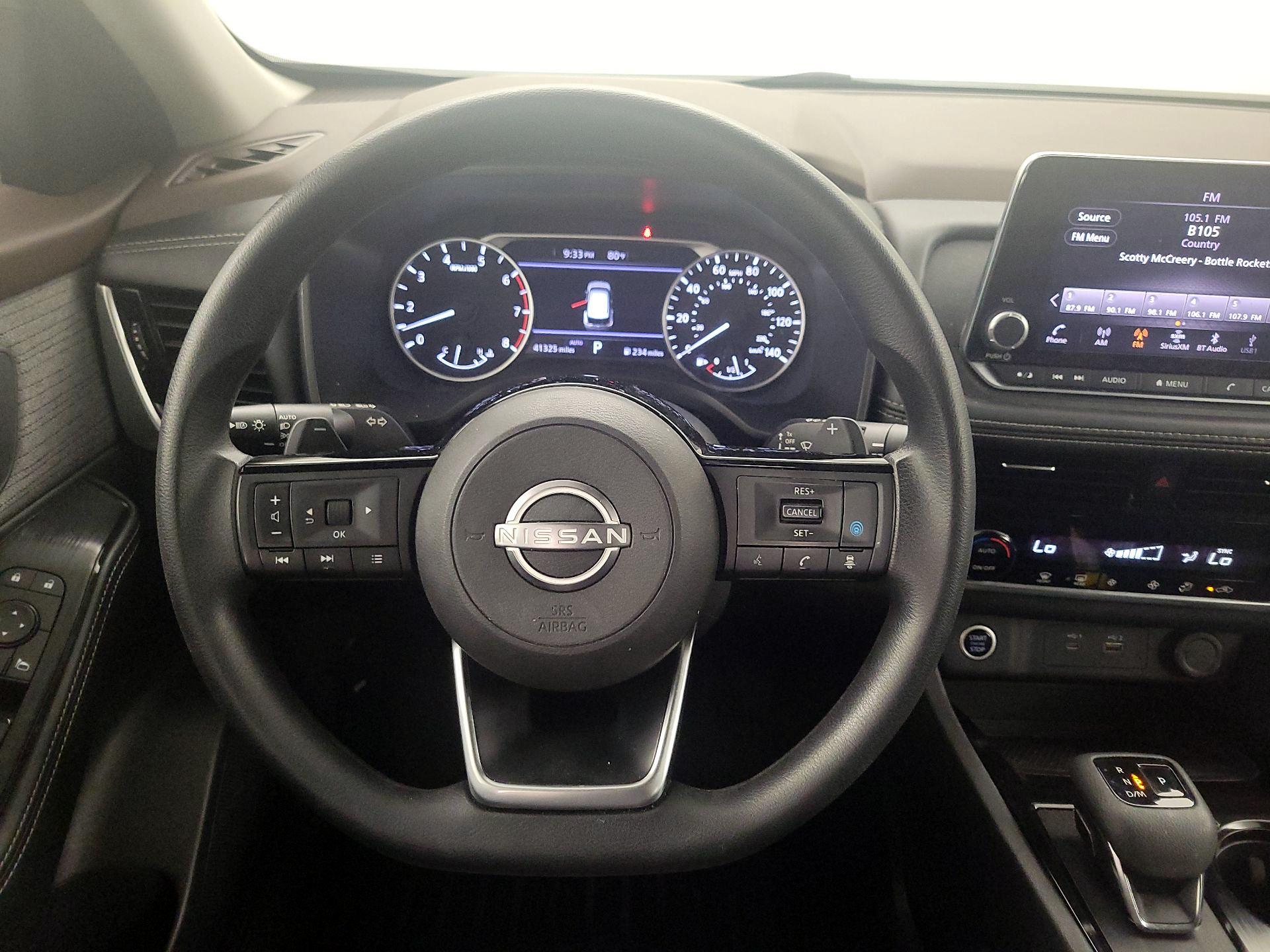 Thumbnail: 2023 Nissan Rogue - 10
