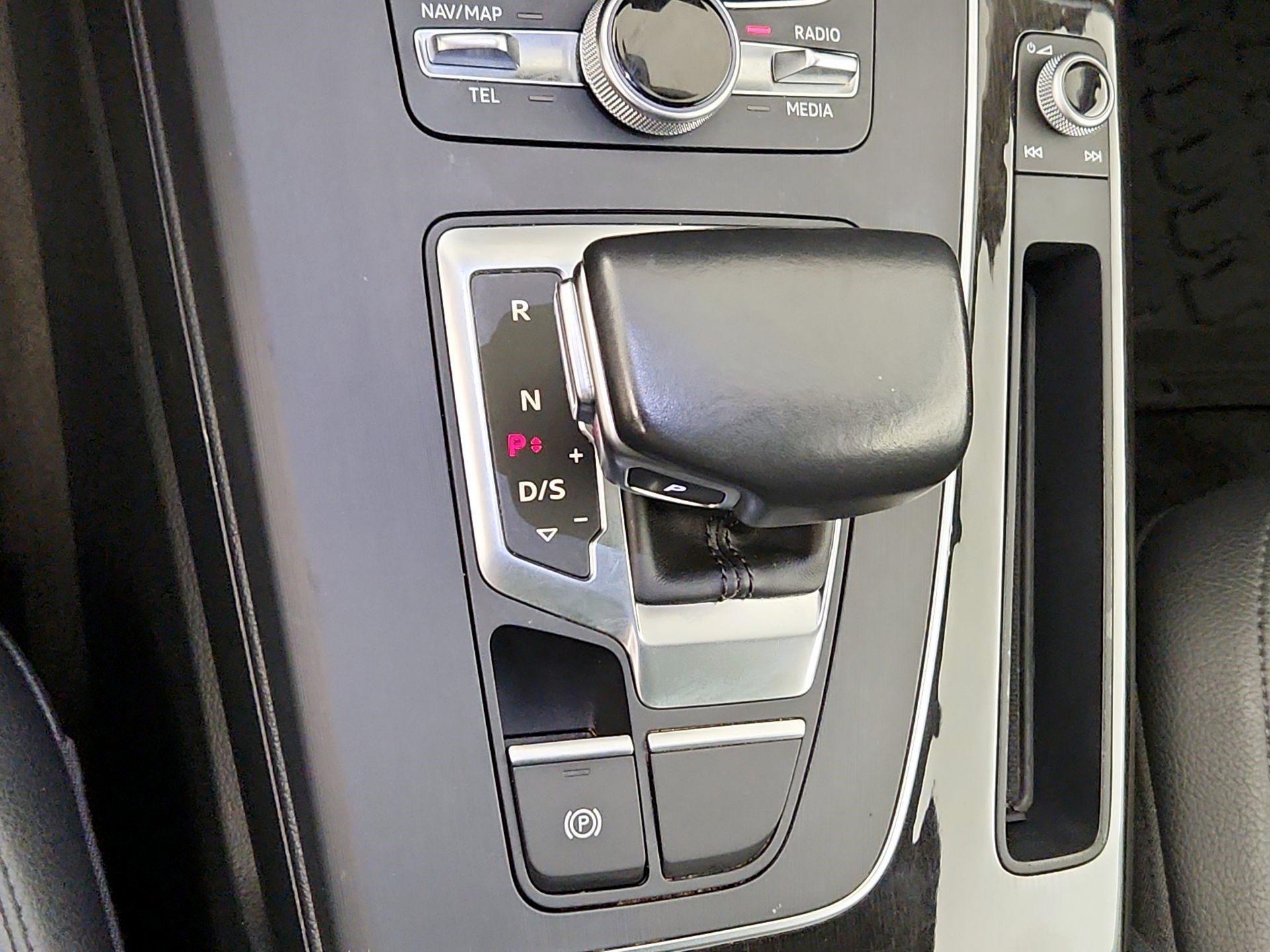 Thumbnail: 2018 Audi Q5 - 16