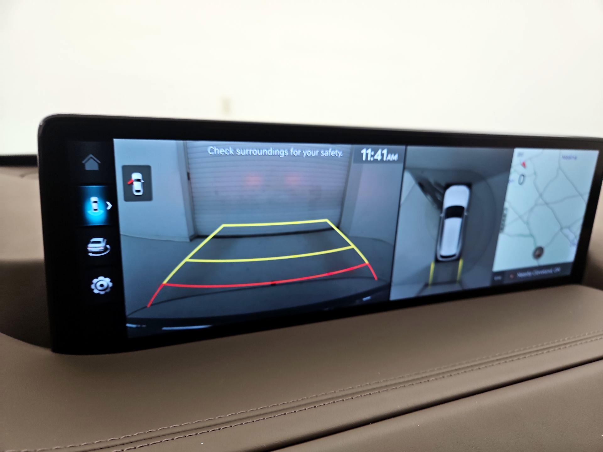 Thumbnail: 2022 Genesis GV80 - 15