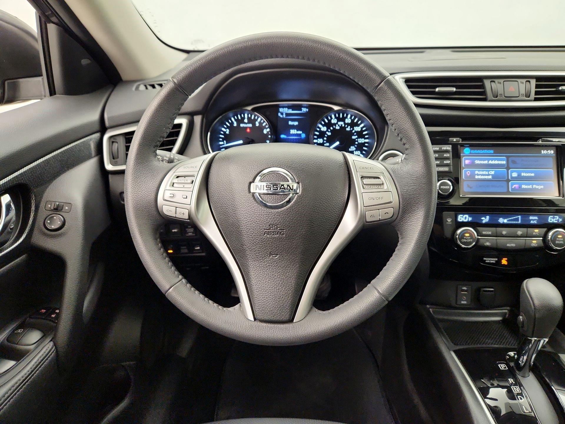 Thumbnail: 2015 Nissan Rogue - 10