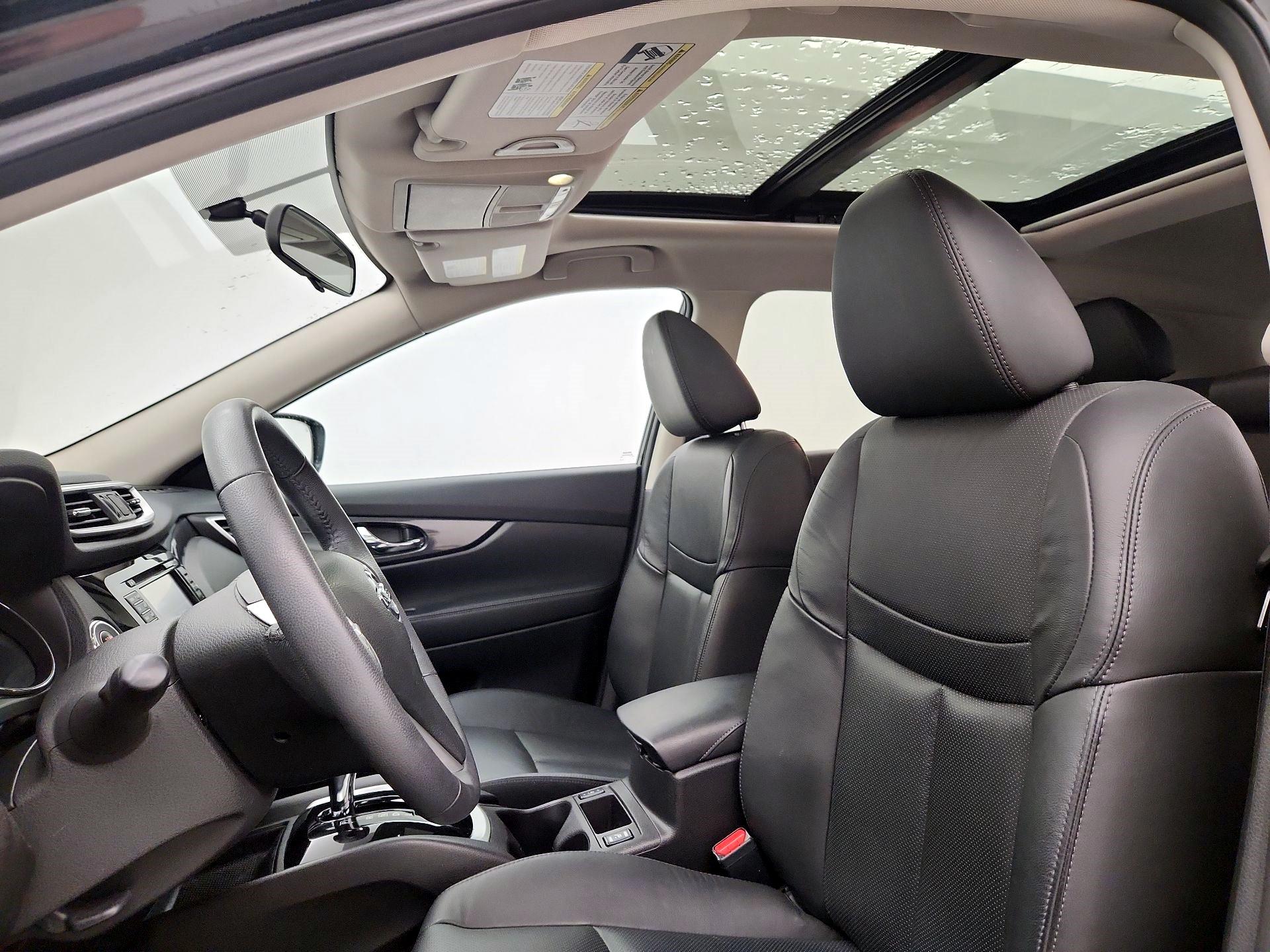 Thumbnail: 2015 Nissan Rogue - 20
