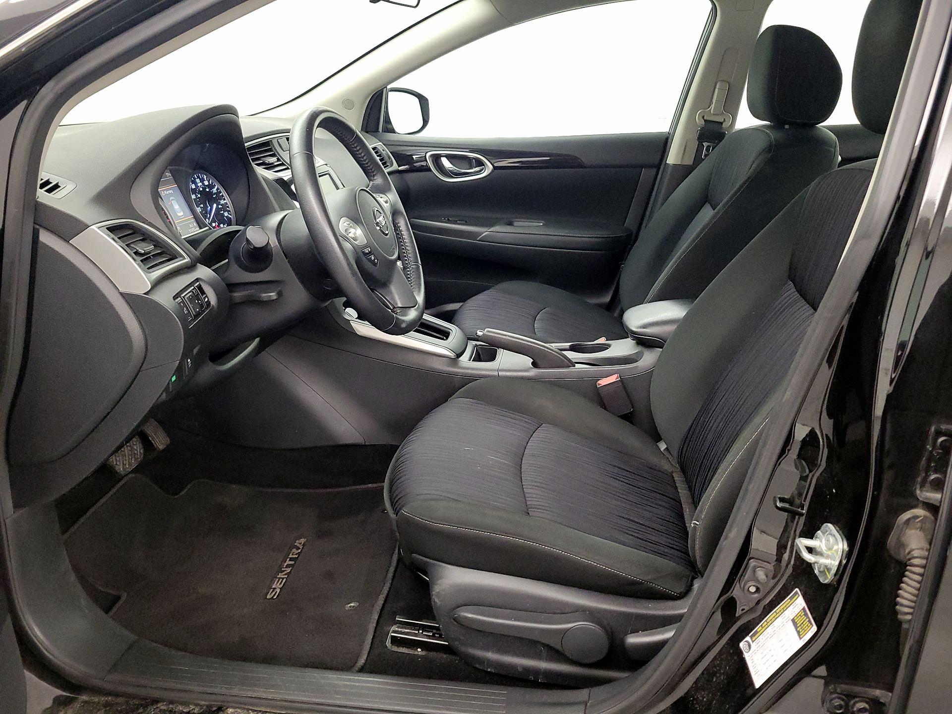 Thumbnail: 2019 Nissan Sentra - 11