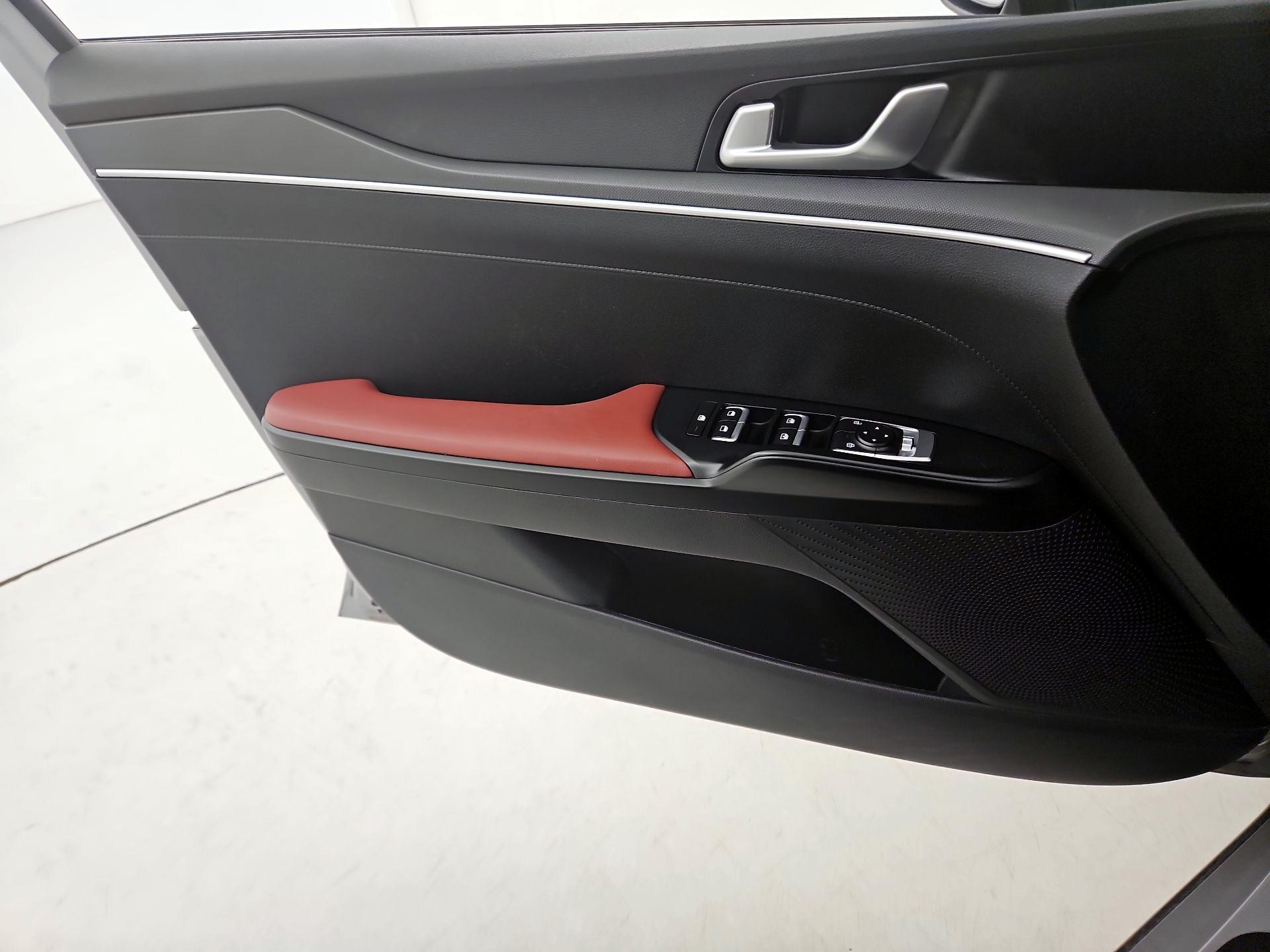 Thumbnail: 2023 Kia K5 - 12