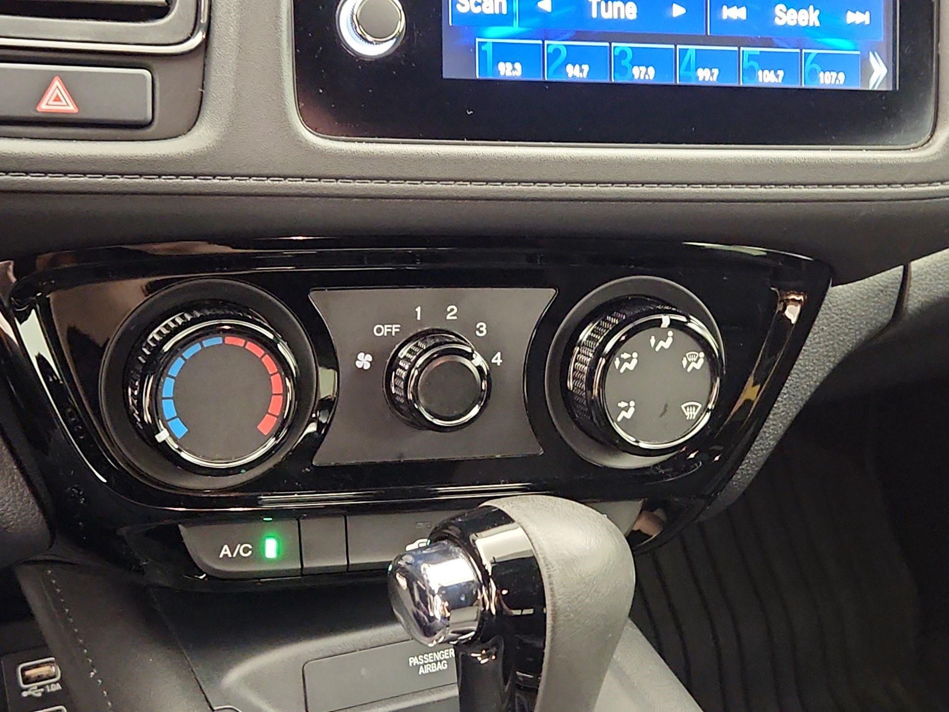 Thumbnail: 2019 Honda HR-V - 16